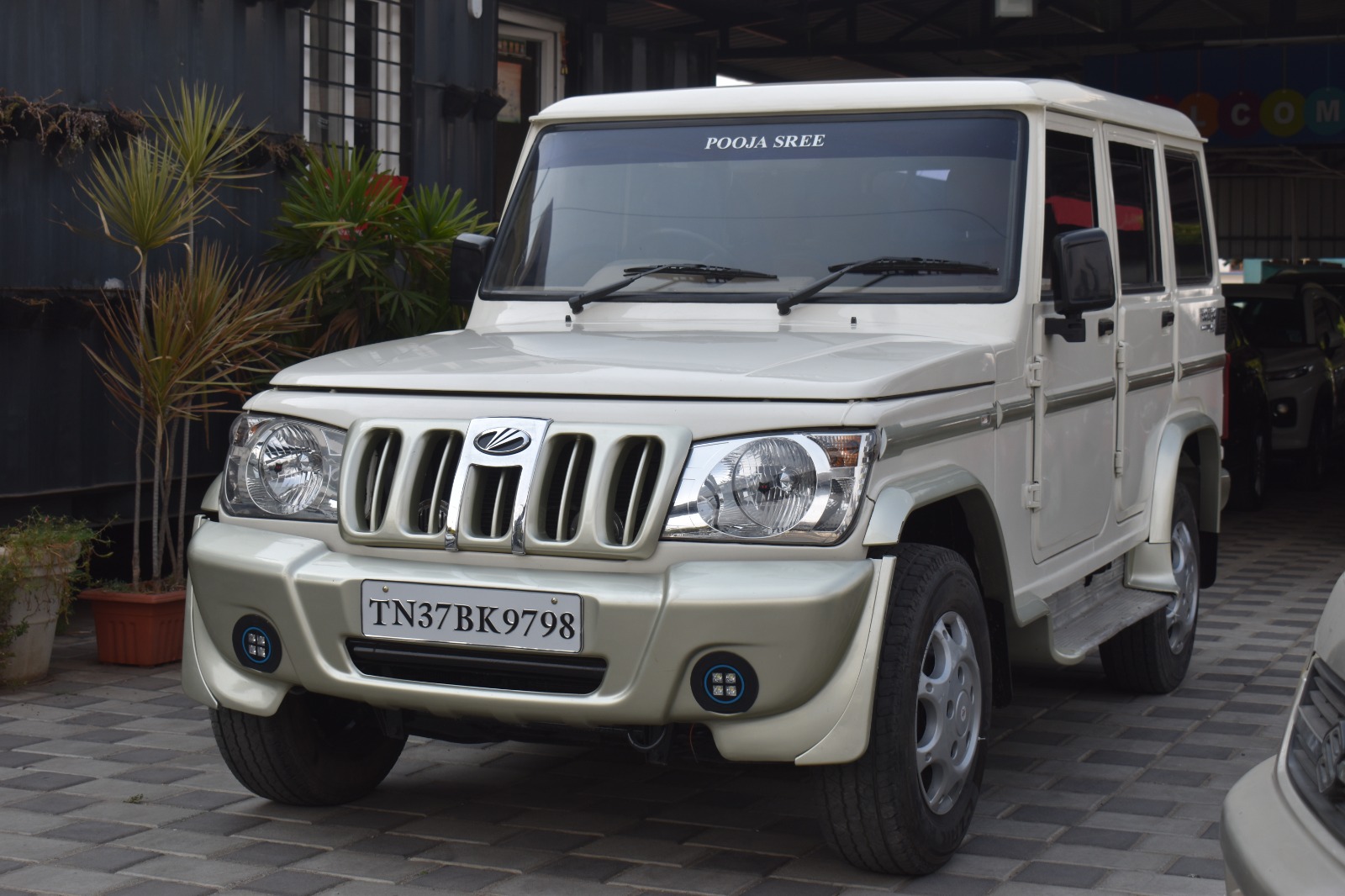 Mahindra Bolero - Image 9