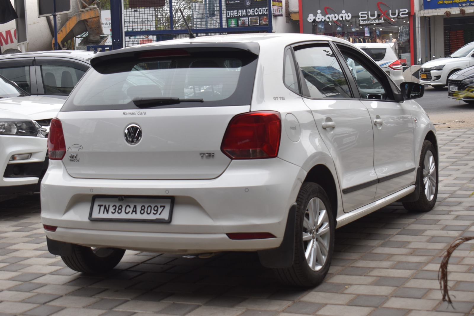 Volkswagen Polo - Image 5