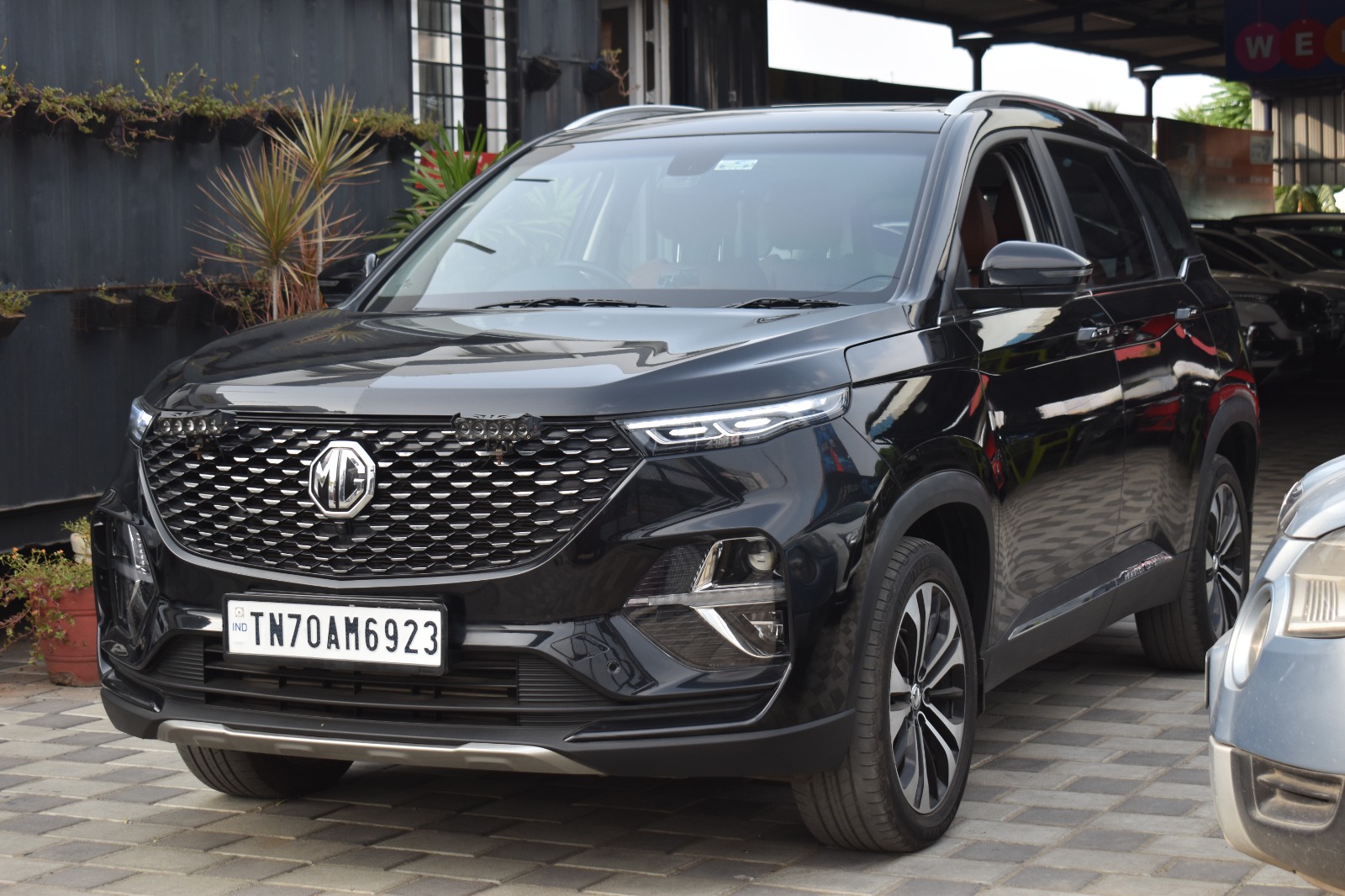MG Hector Plus - Image 7