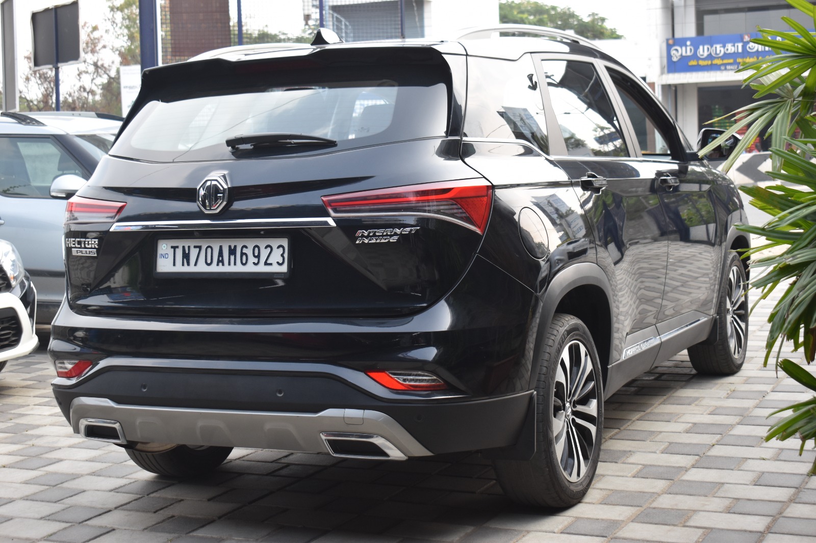 MG Hector Plus - Image 4