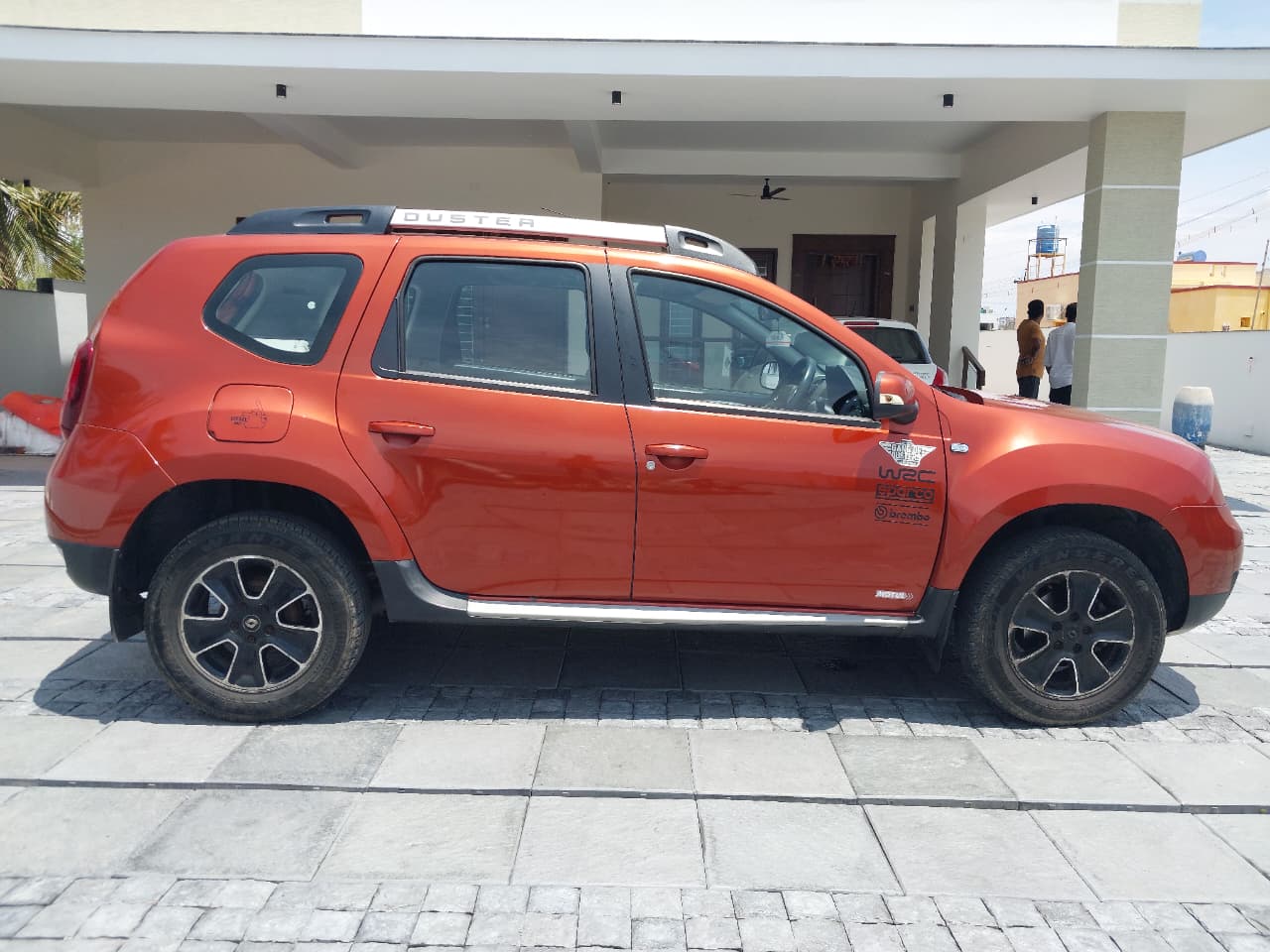 Renault Duster - Image 9