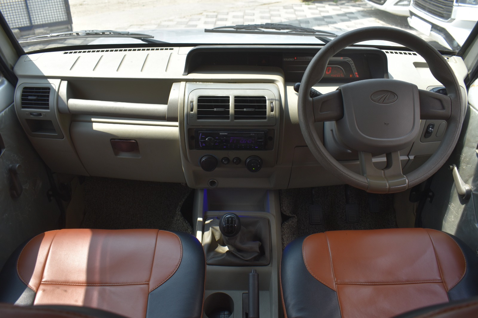 Mahindra Bolero - Image 6