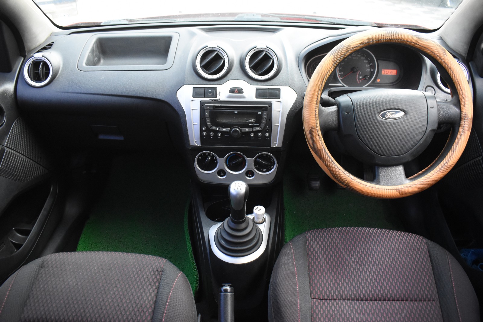 Ford Figo - Image 4