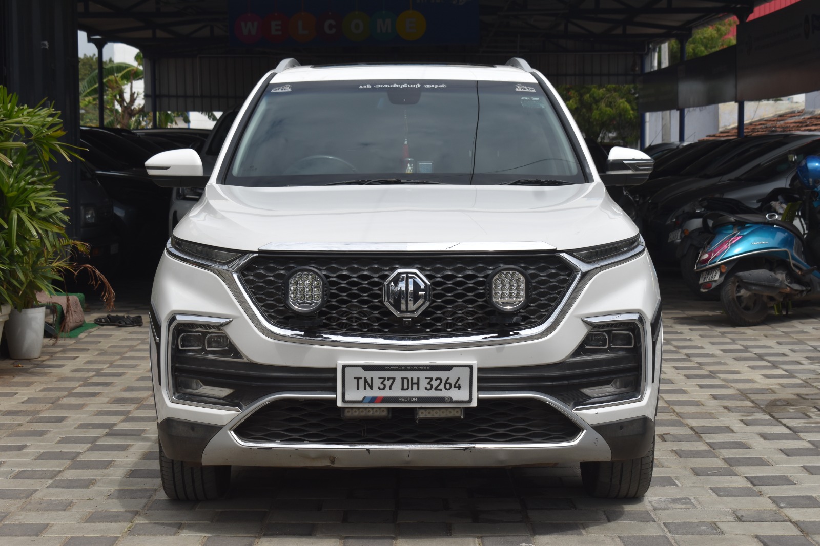 MG Hector