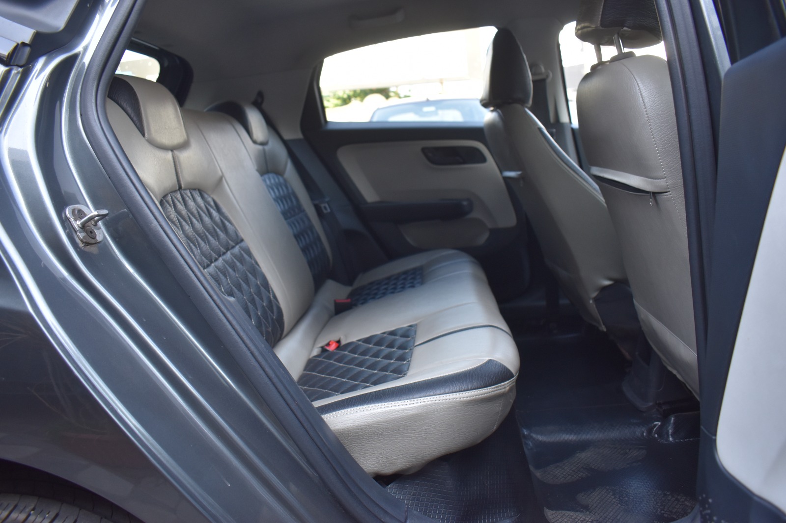 Tata Altroz - Image 3