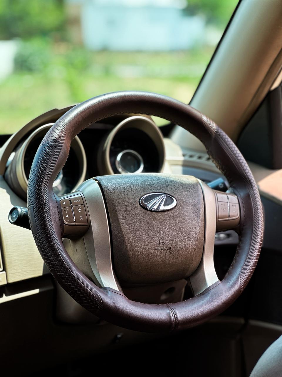 Mahindra XUV500 - Image 6
