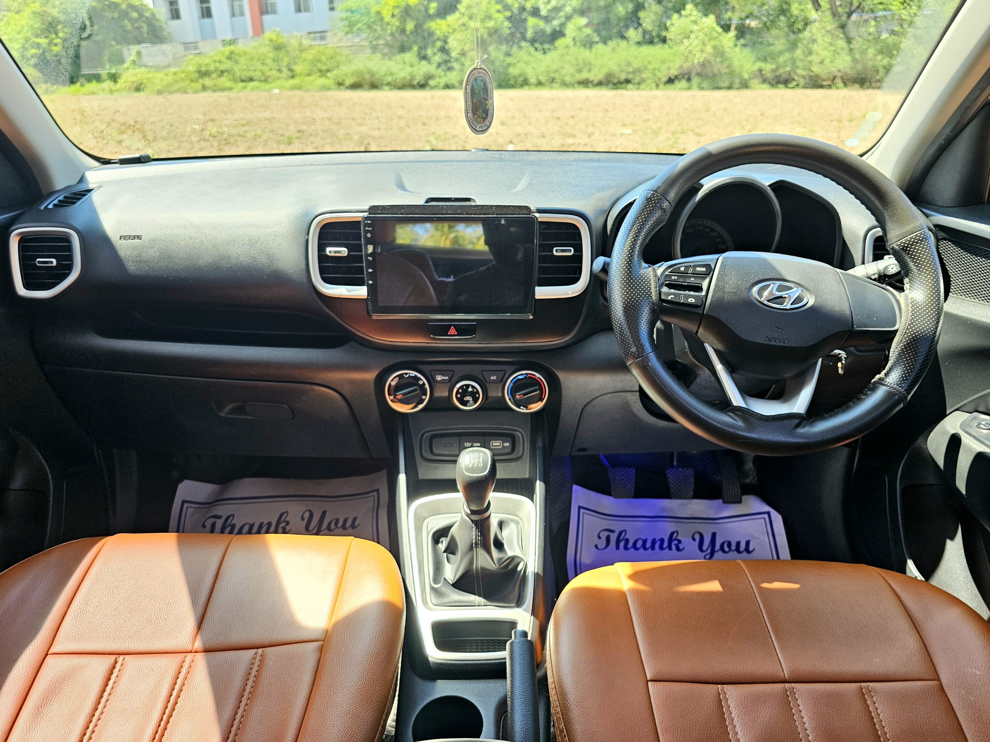 Hyundai Venue - Image 8