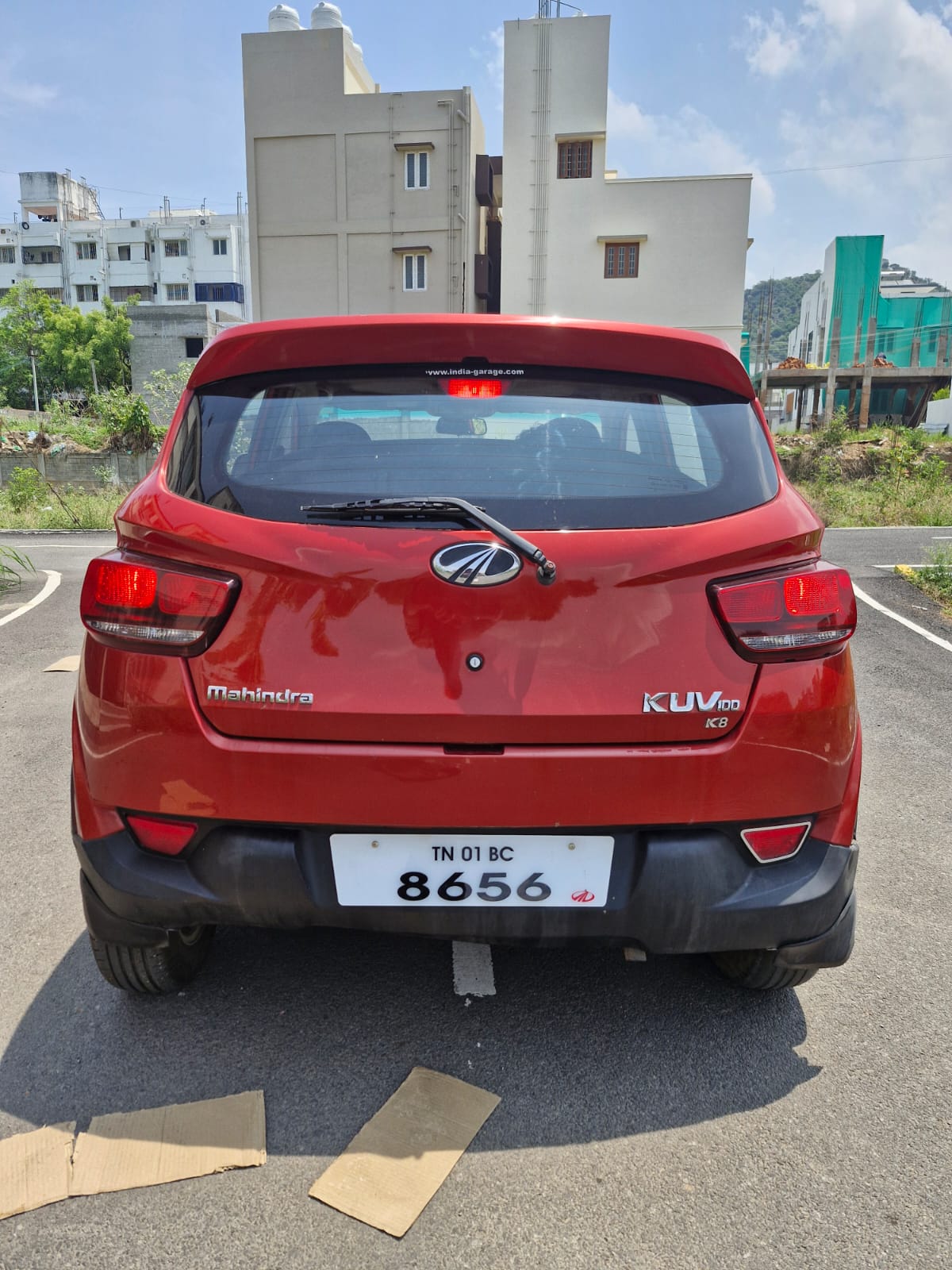 Mahindra KUV 100 - Image 5