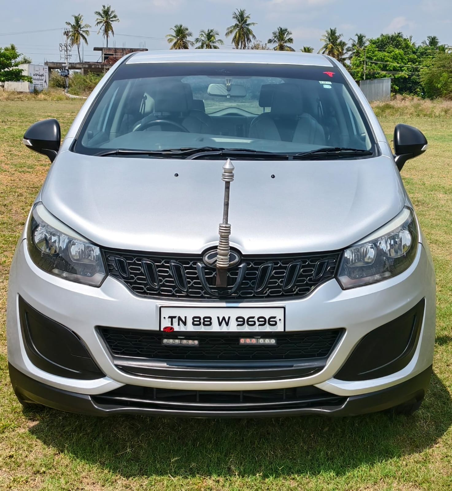 Mahindra Marazzo