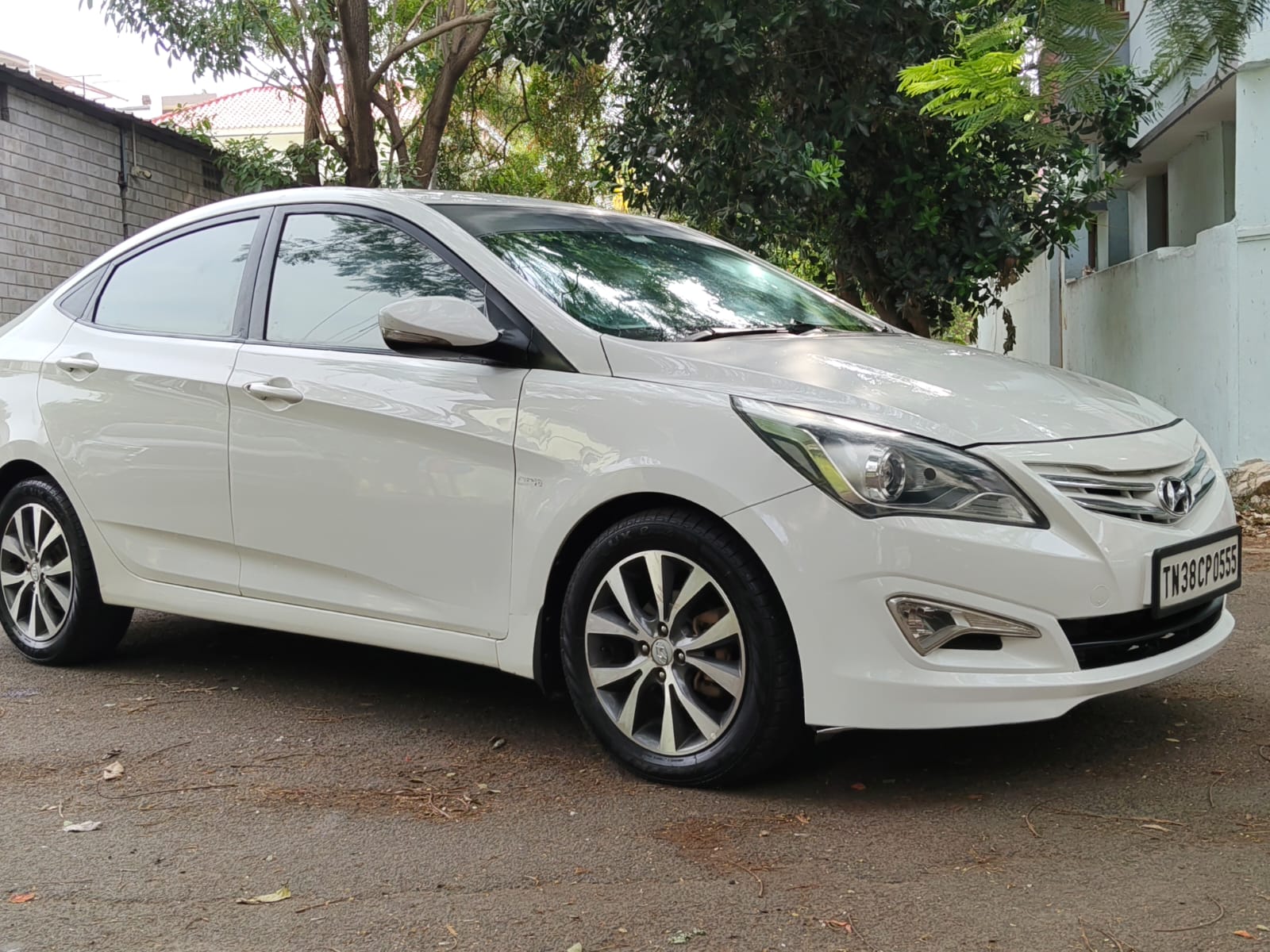 Hyundai Verna - Image 2
