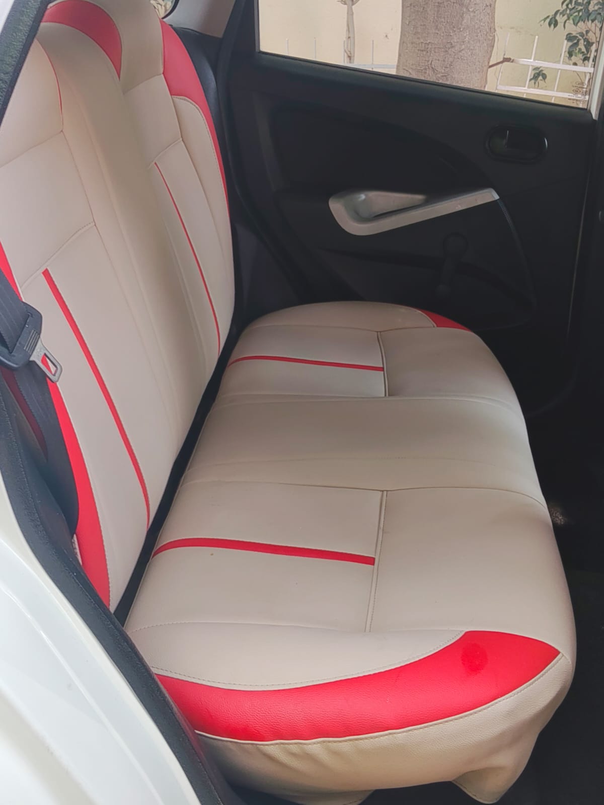 Ford Figo - Image 5