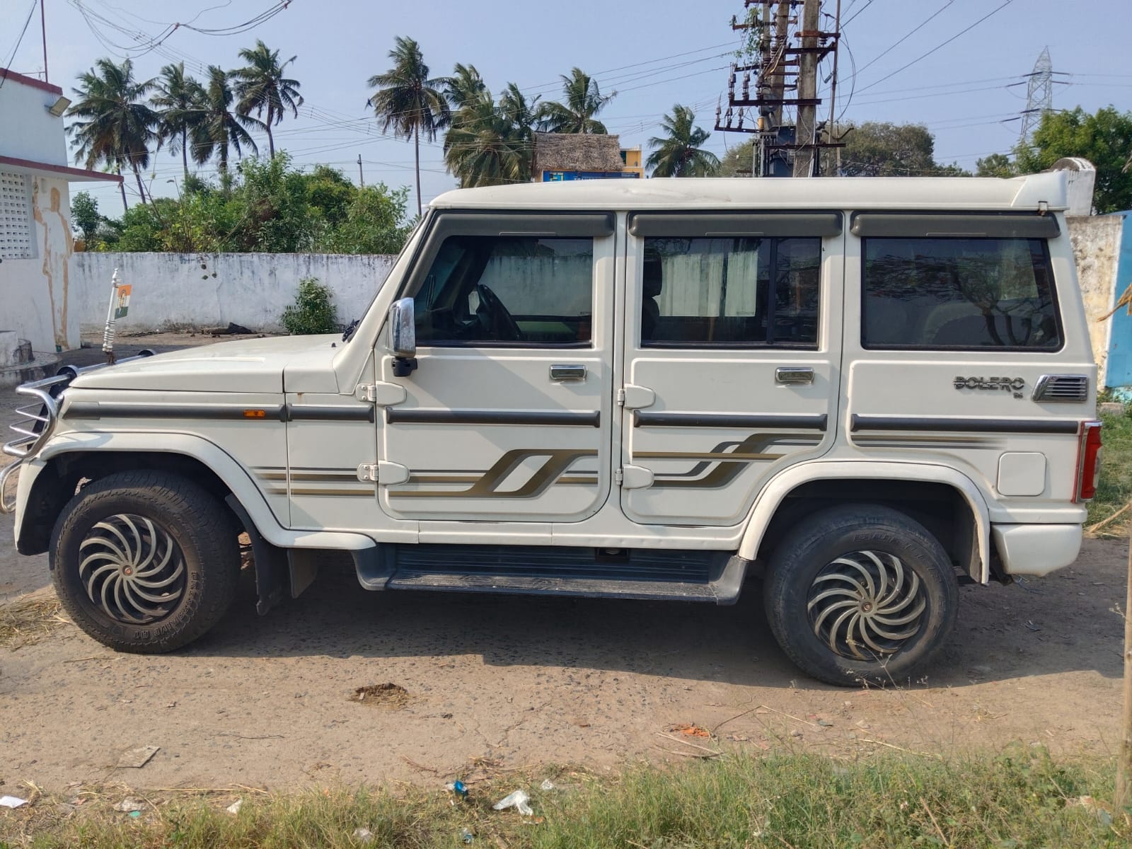Mahindra Bolero - Image 2