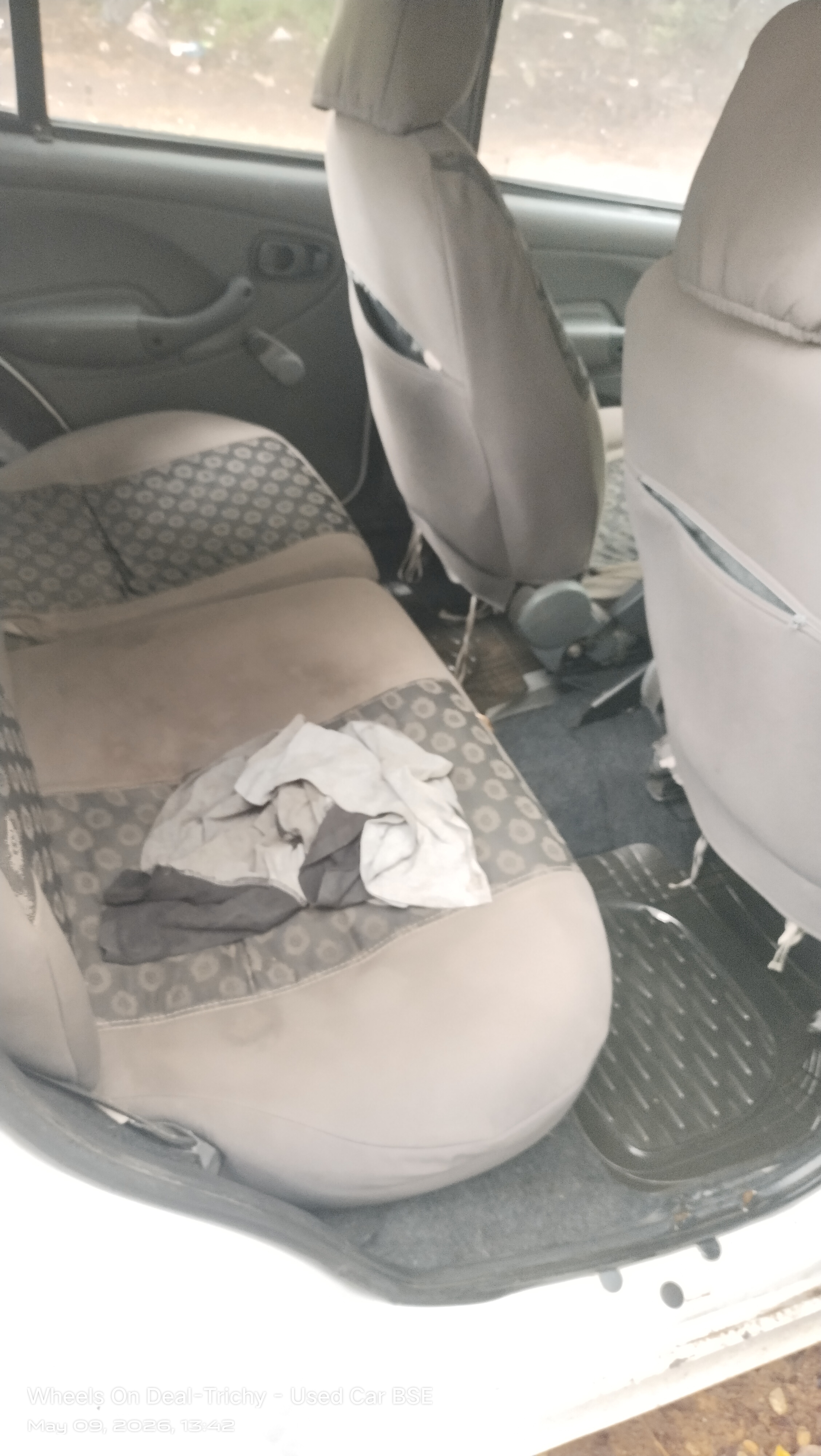 Tata Indica V2 - Image 7