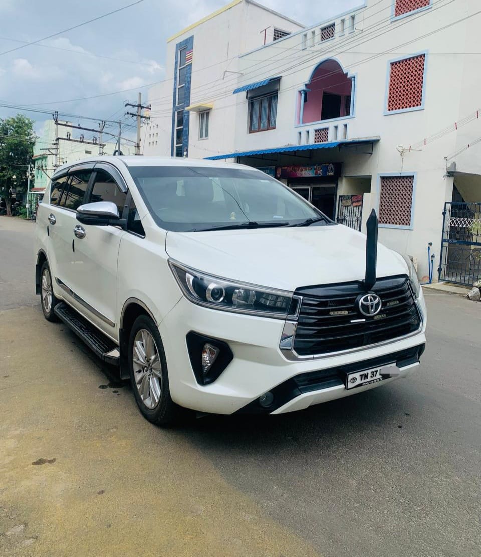 Toyota Innova Crysta - Image 2