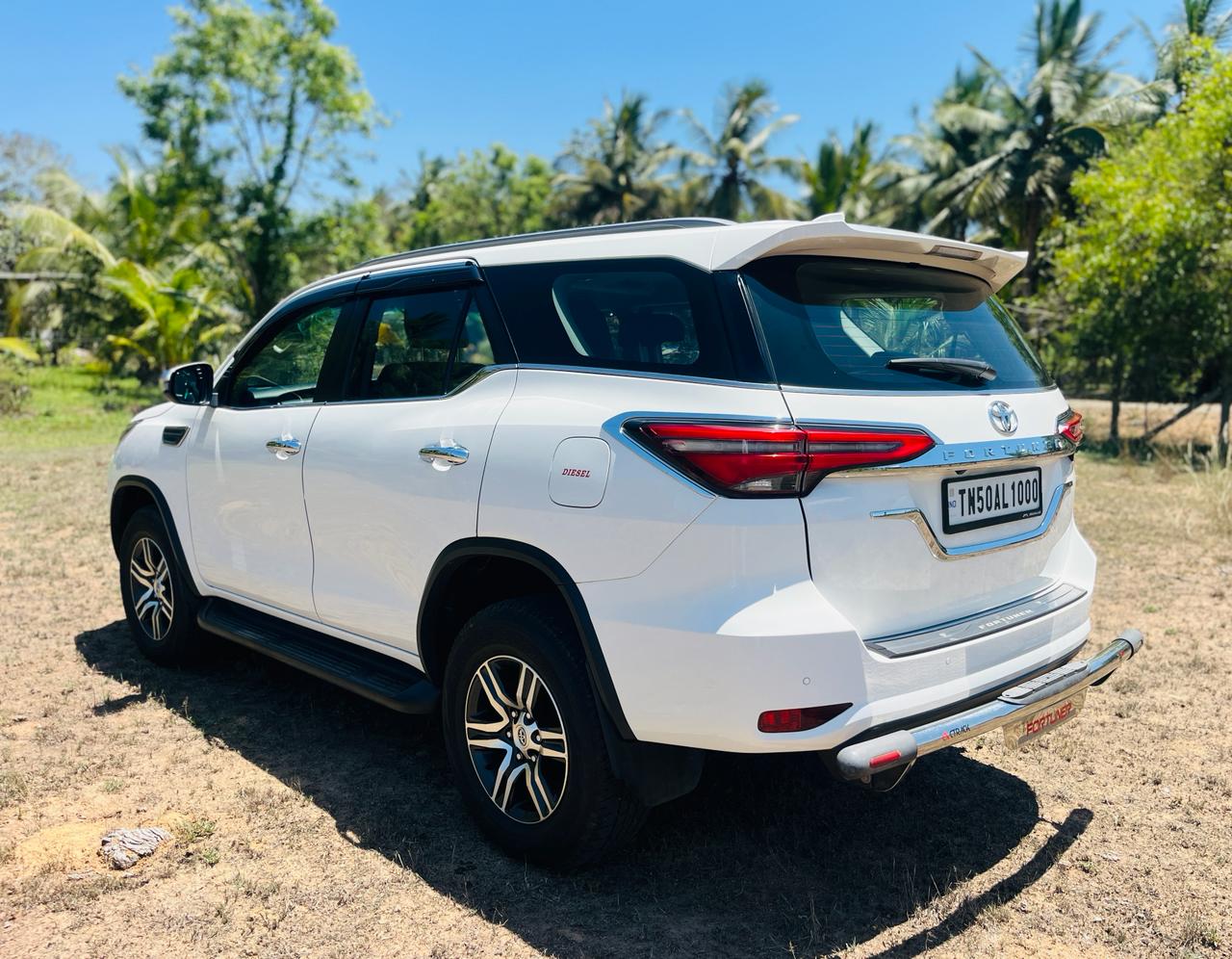 Toyota Fortuner - Image 3