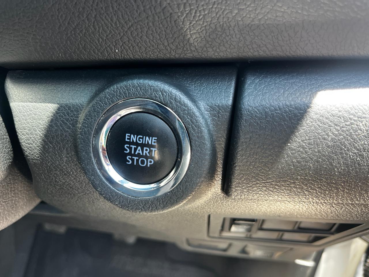 Toyota Fortuner - Image 2