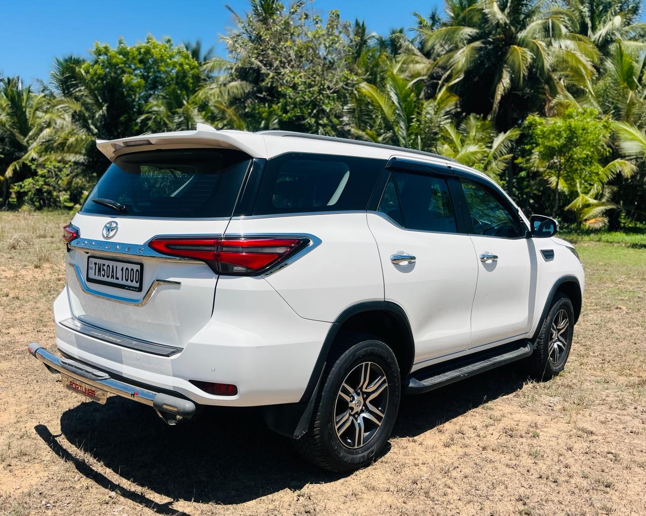 Toyota Fortuner - Image 4