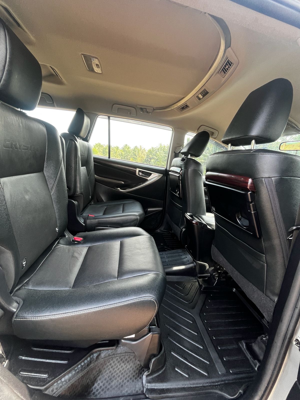 Toyota Innova Crysta