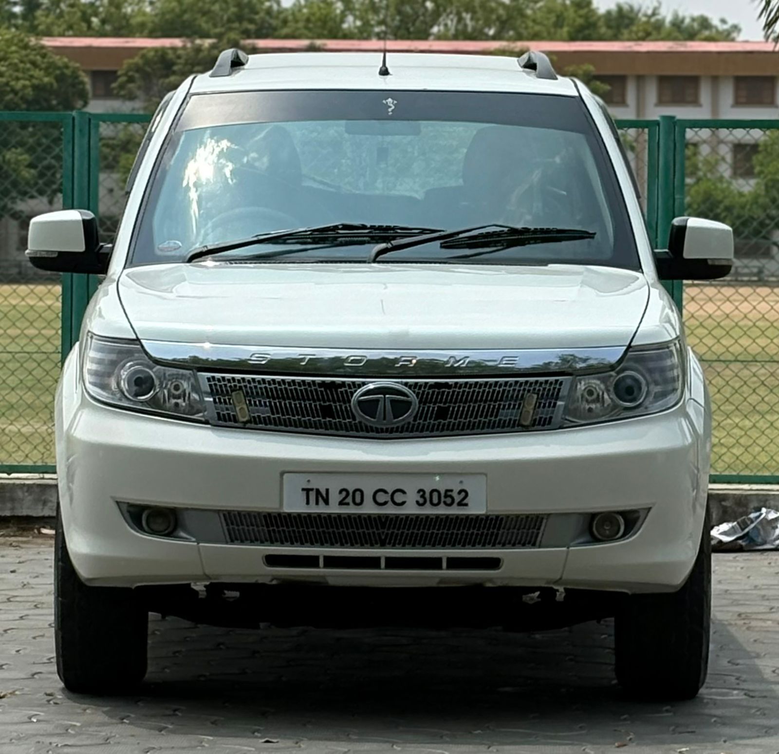 Tata Safari Storme