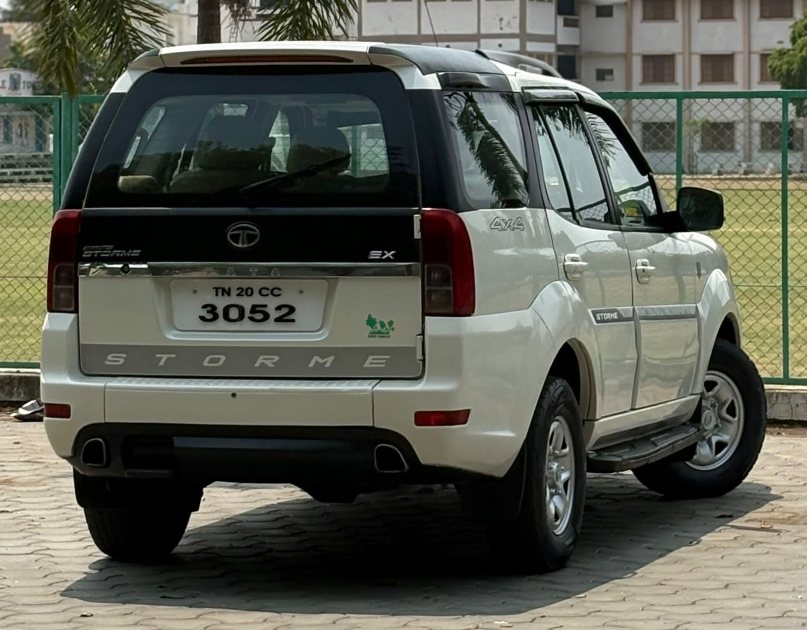 Tata Safari Storme - Image 5