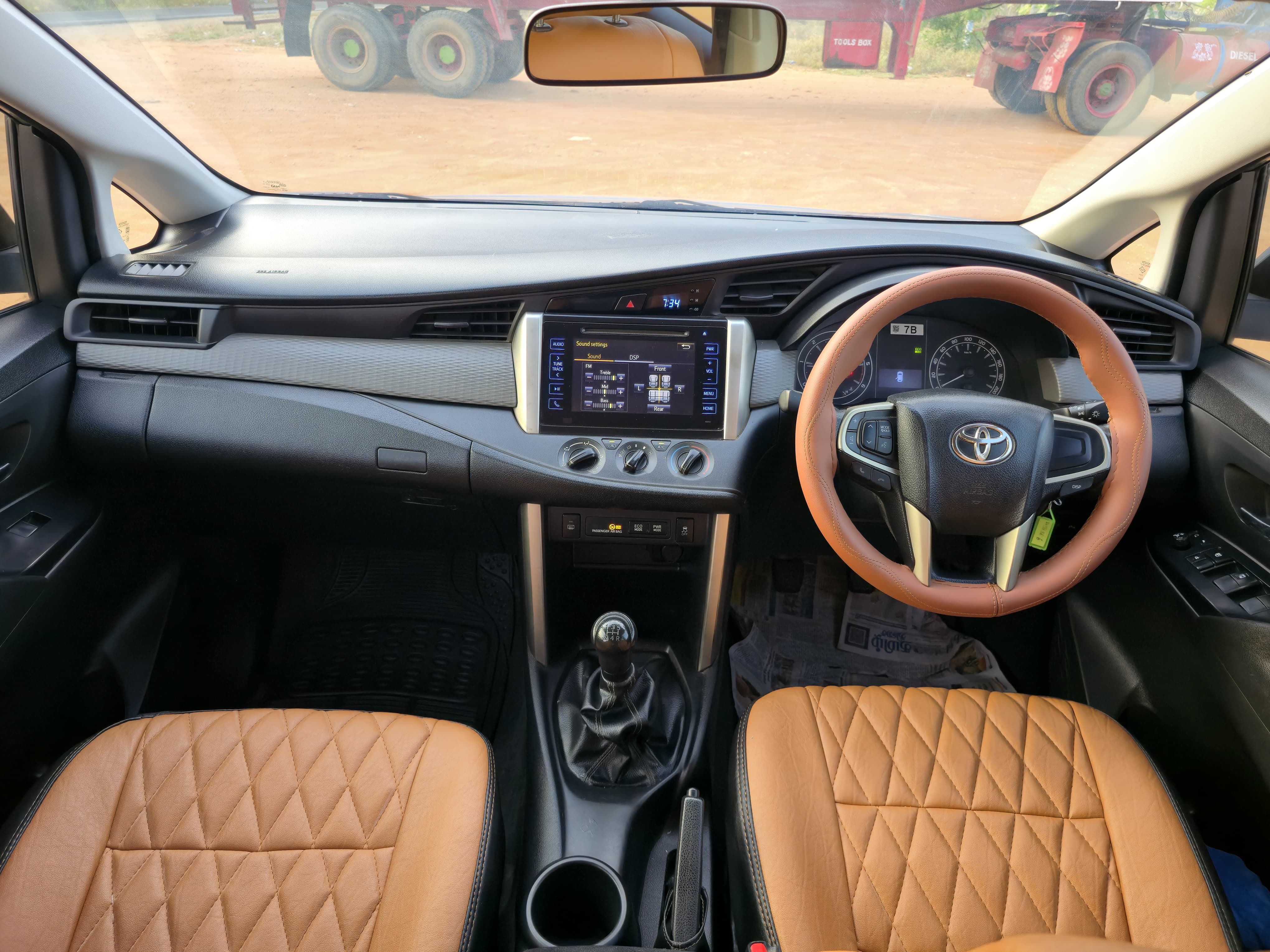 Toyota Innova Crysta - Image 2