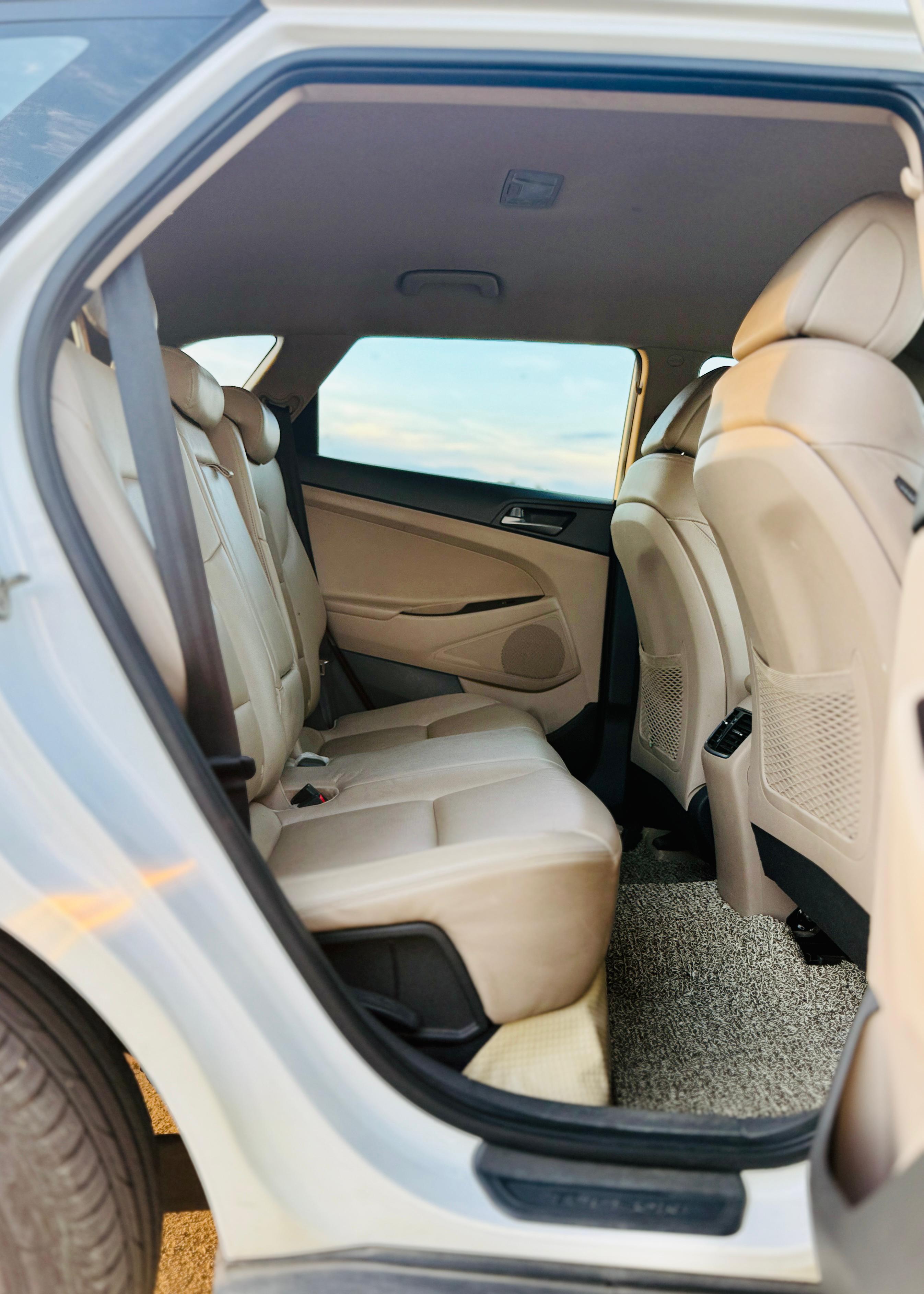 Hyundai Tucson - Image 10