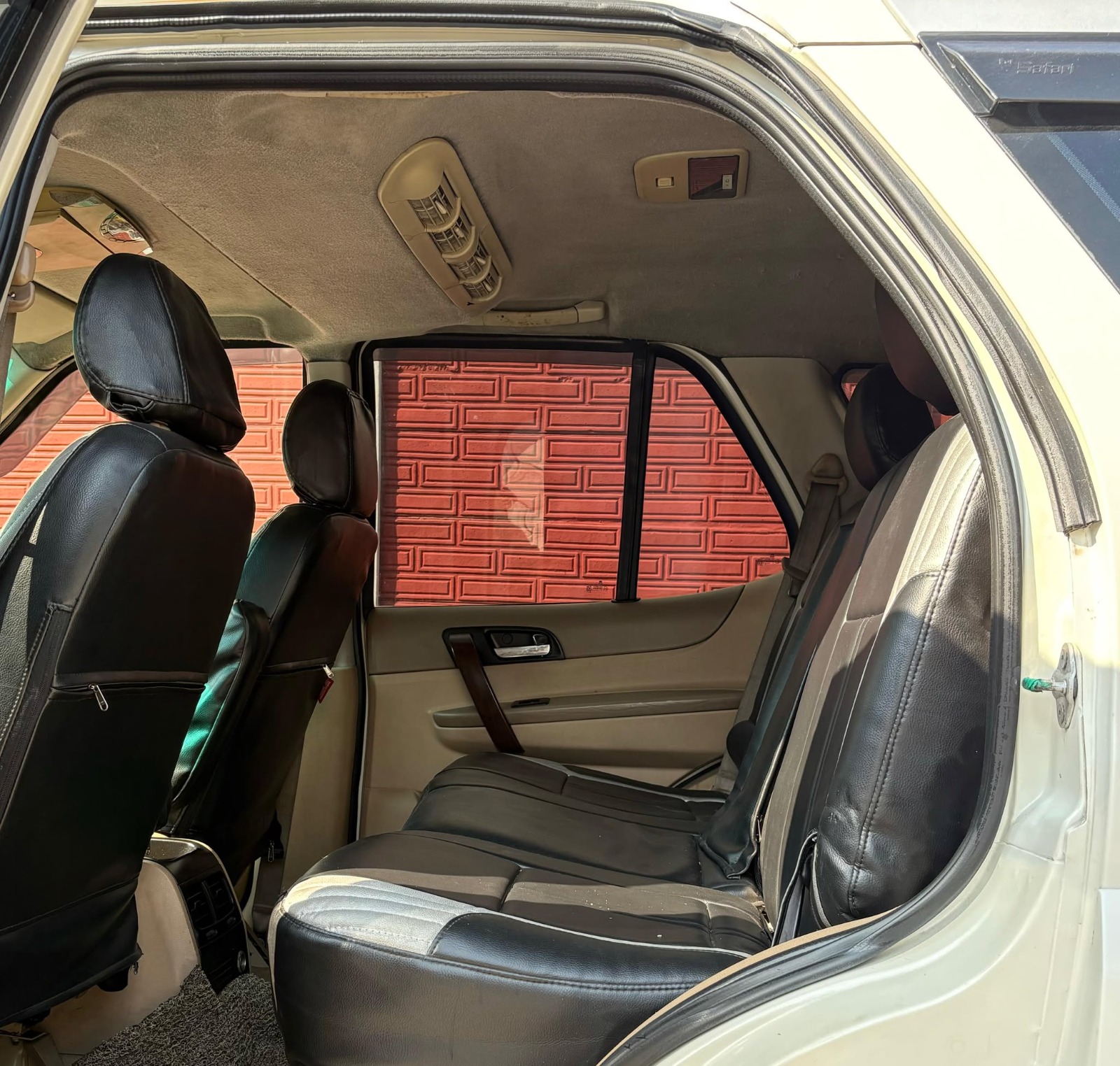 Tata Safari Storme - Image 8