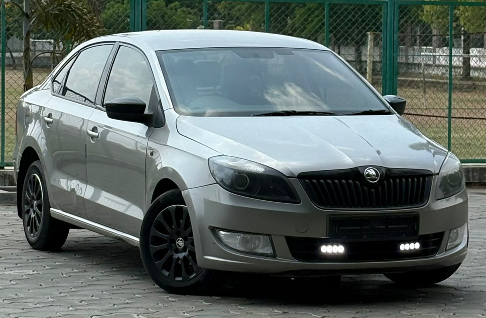 Skoda Rapid - Image 5