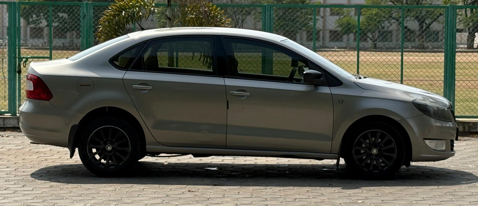 Skoda Rapid - Image 6
