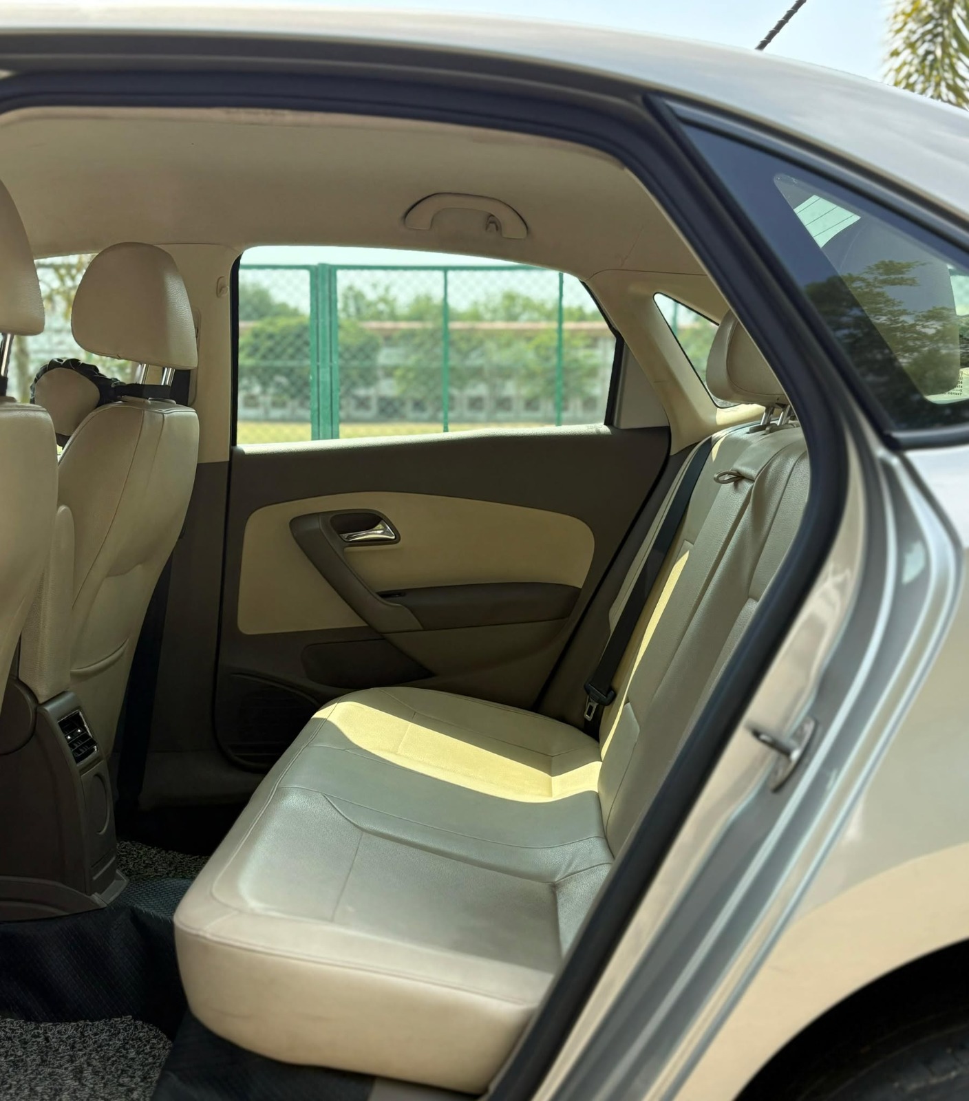 Skoda Rapid - Image 3