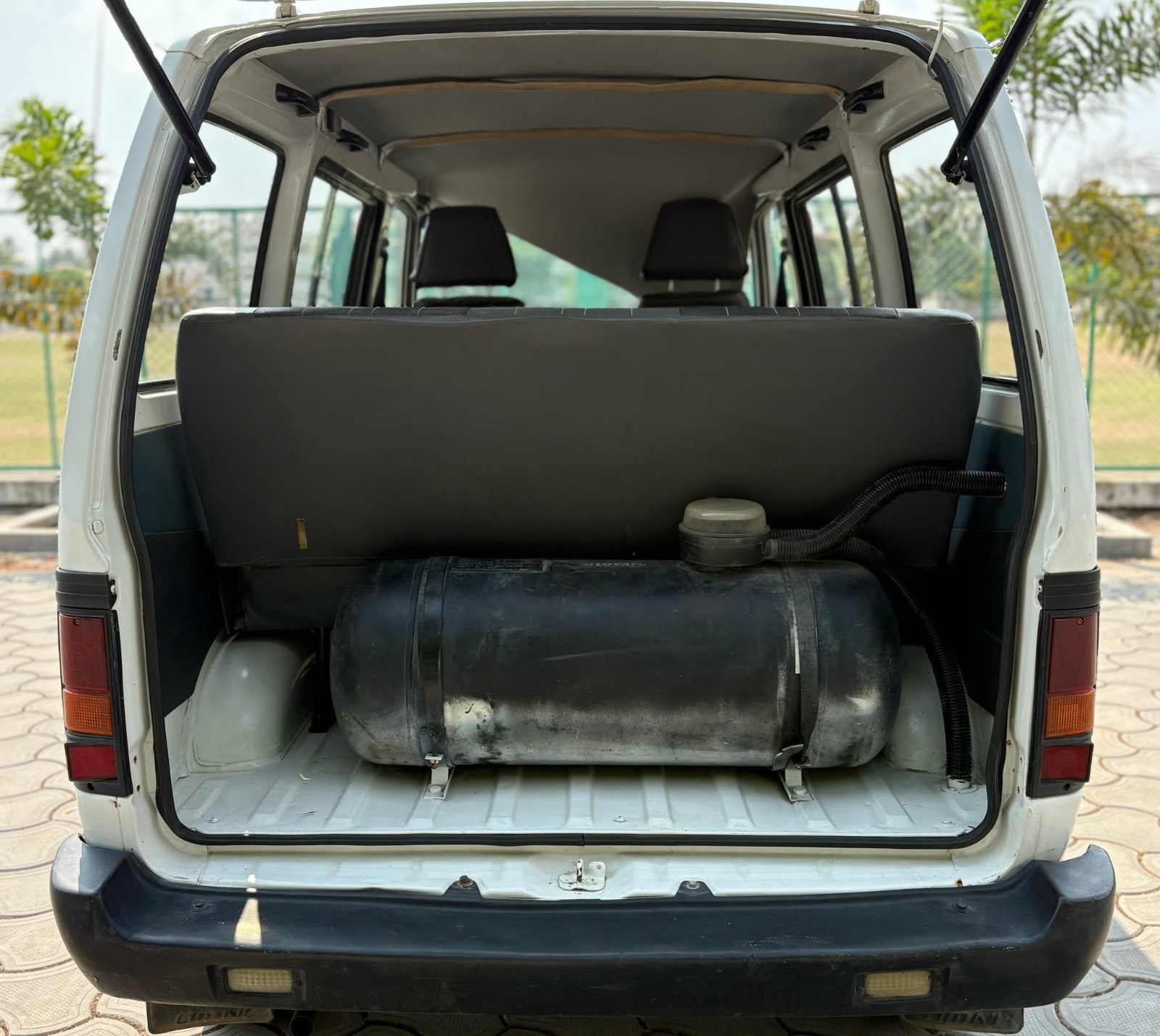 Maruti Suzuki Omni - Image 9