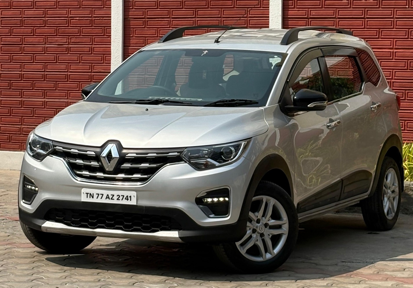 Renault Triber - Image 5