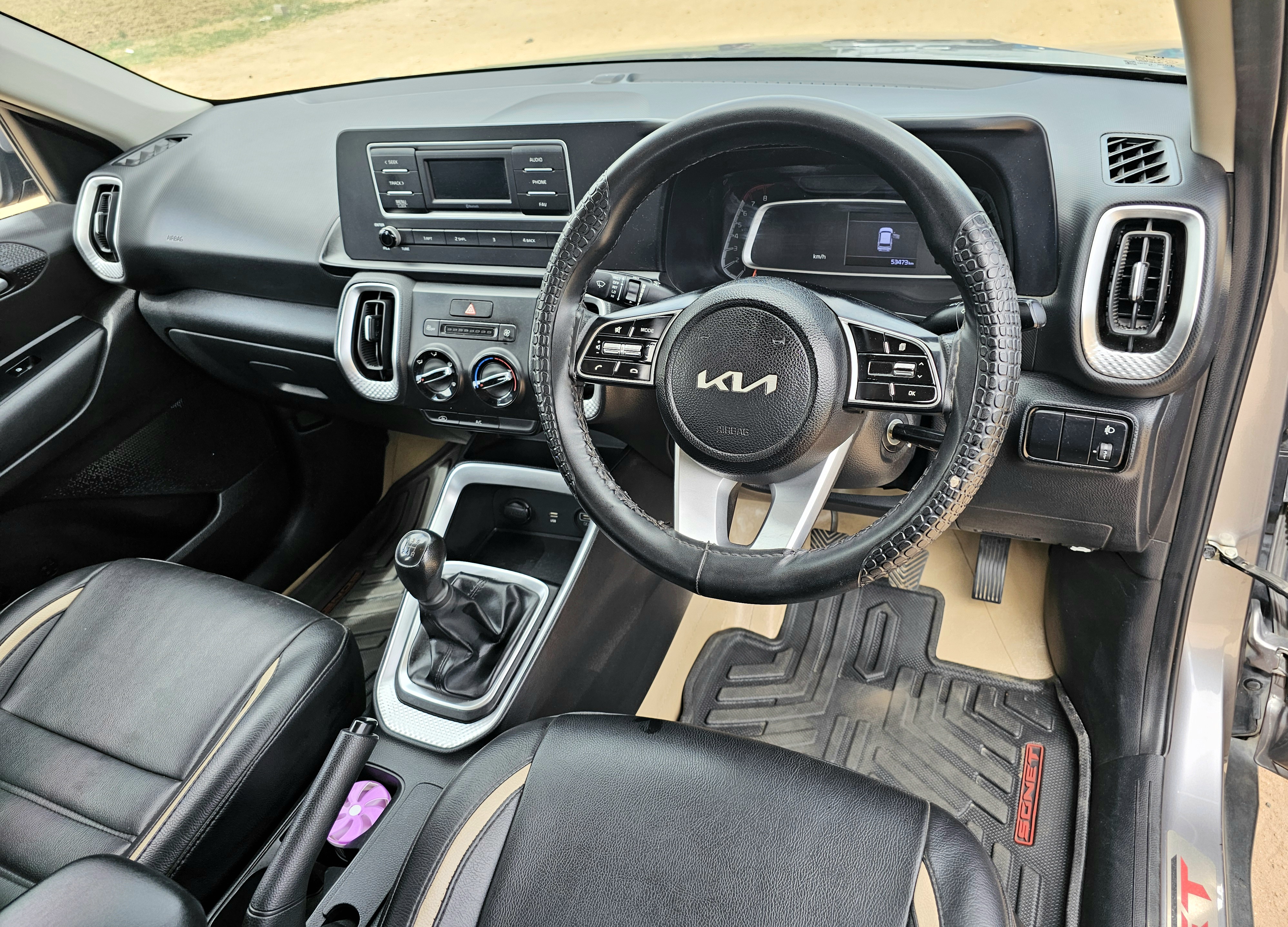 Kia Sonet - Image 9