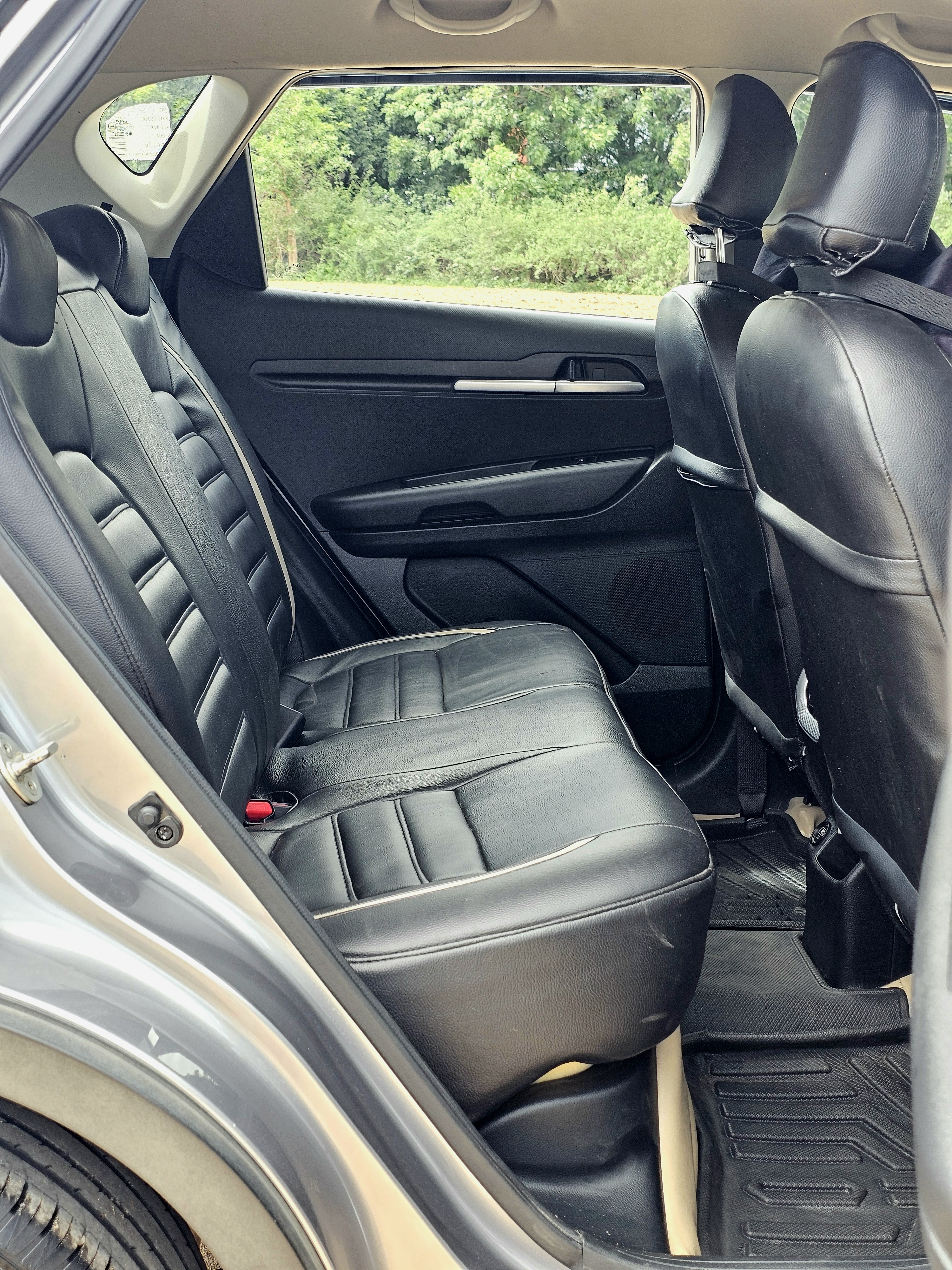 Kia Sonet - Image 8