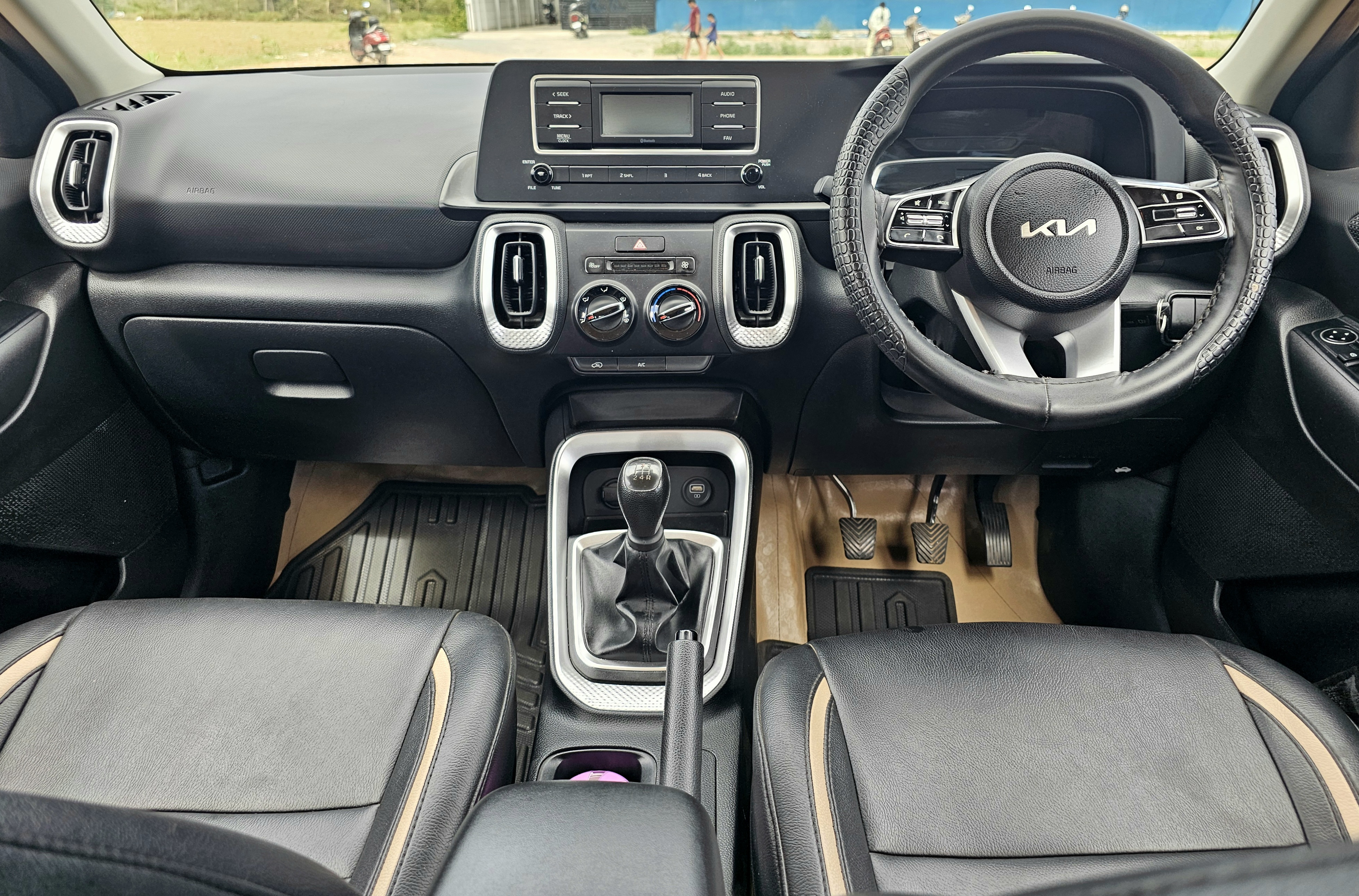 Kia Sonet - Image 7