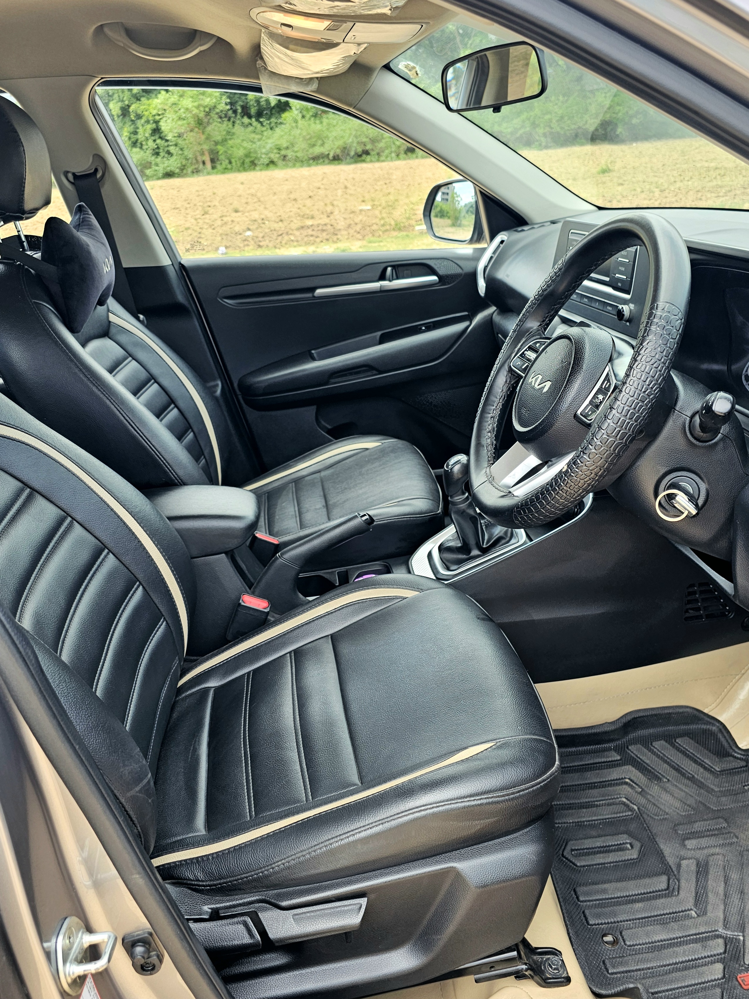Kia Sonet - Image 10