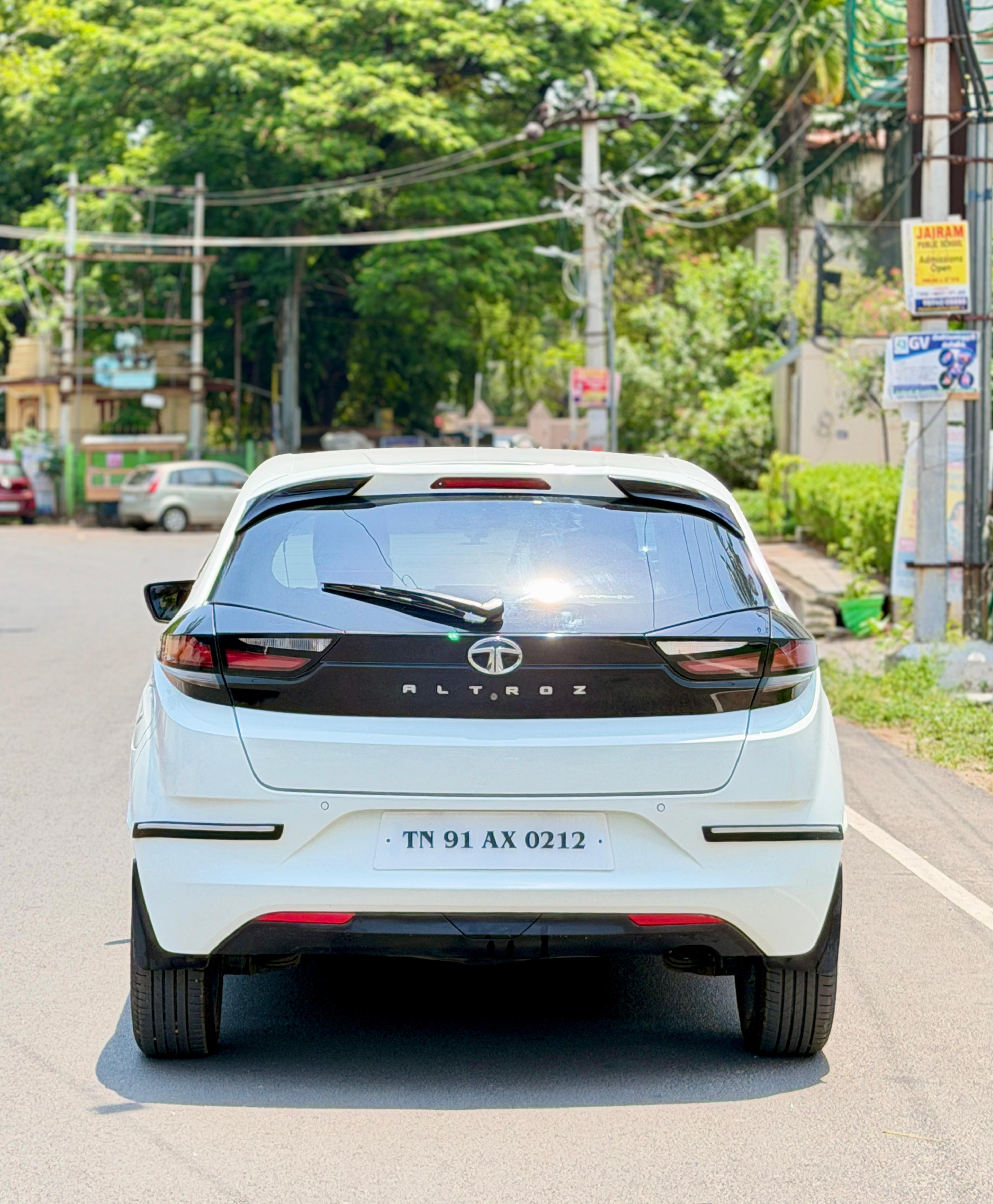 Tata Altroz - Image 2