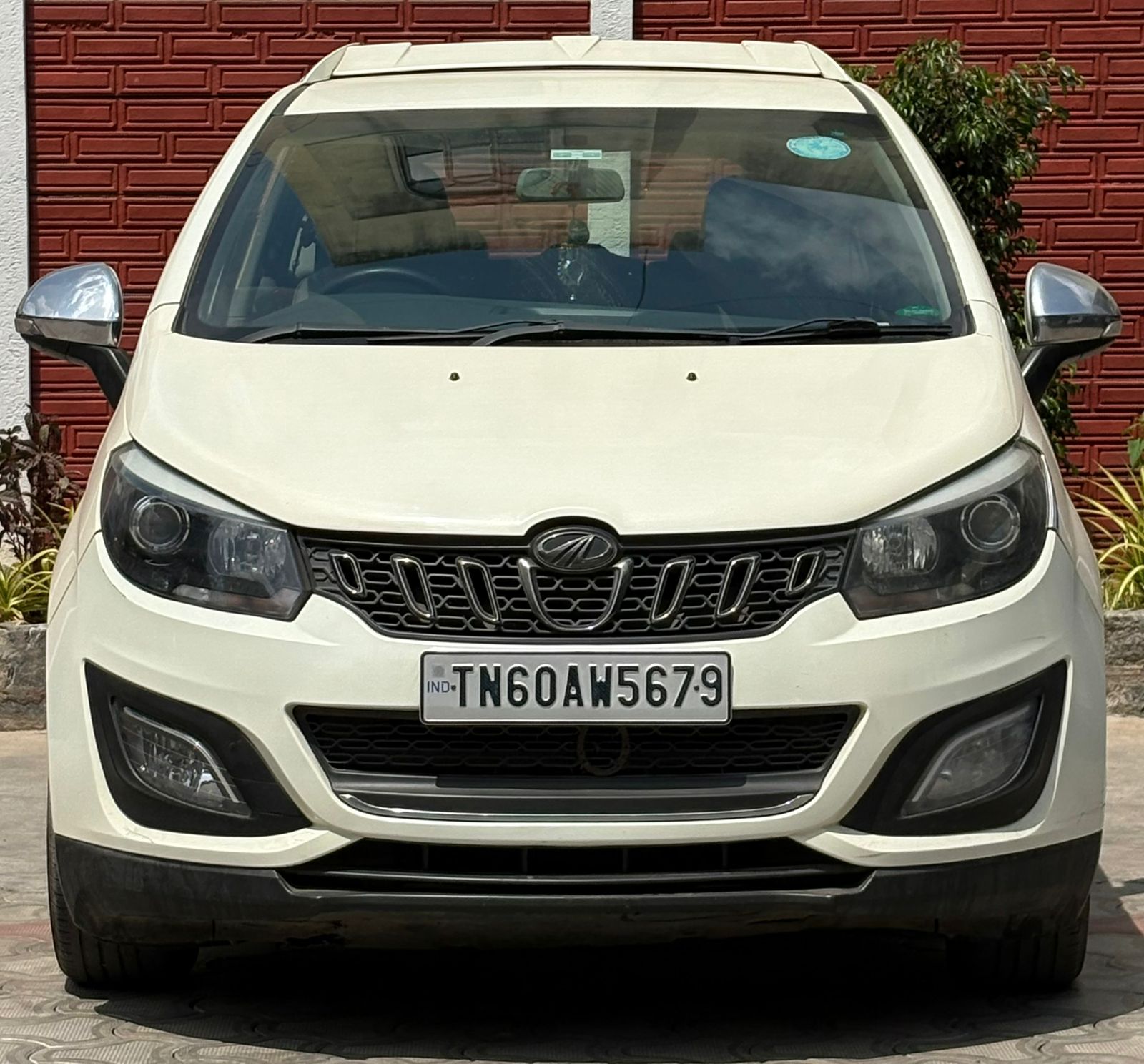Mahindra Marazzo