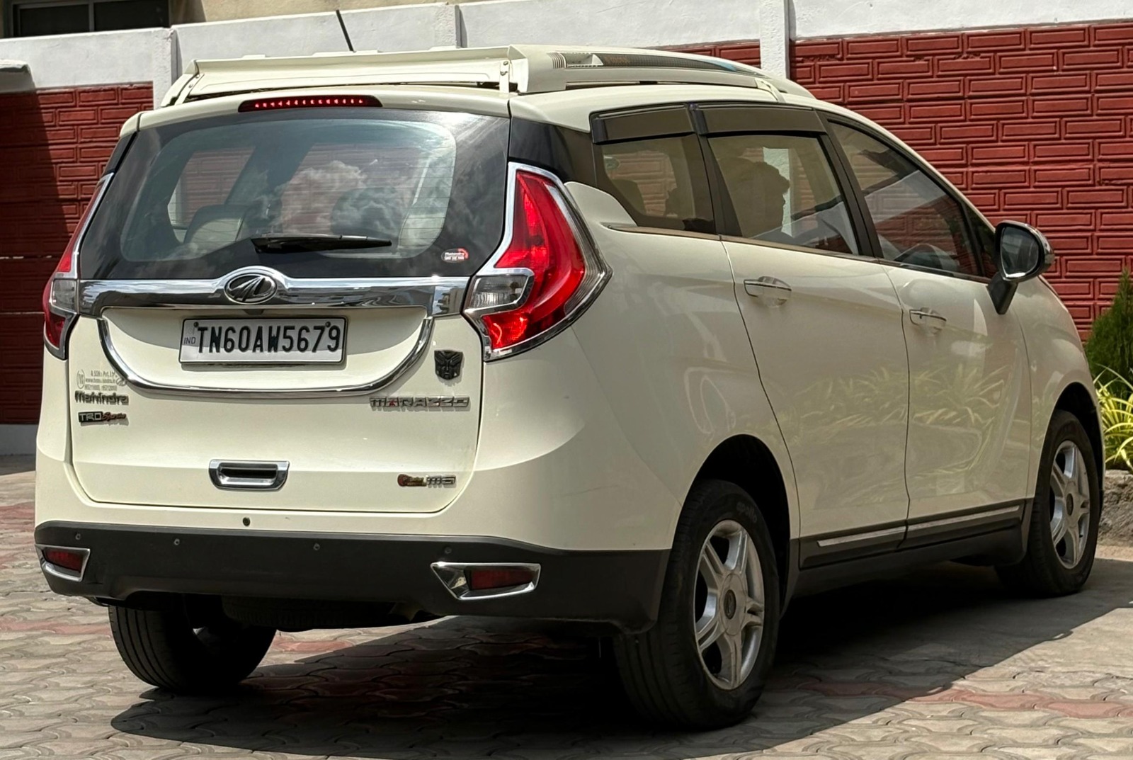 Mahindra Marazzo - Image 6
