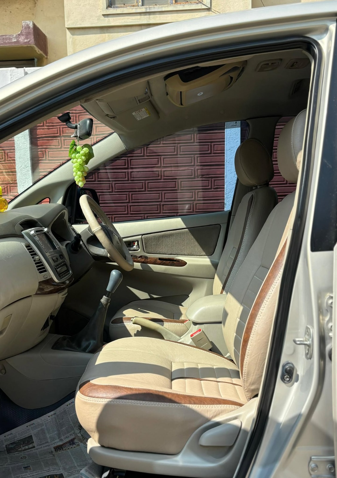 Toyota Innova - Image 6