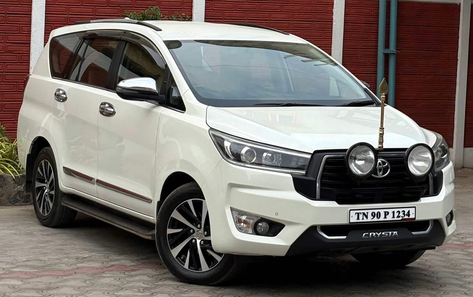 Toyota Innova Crysta - Image 6