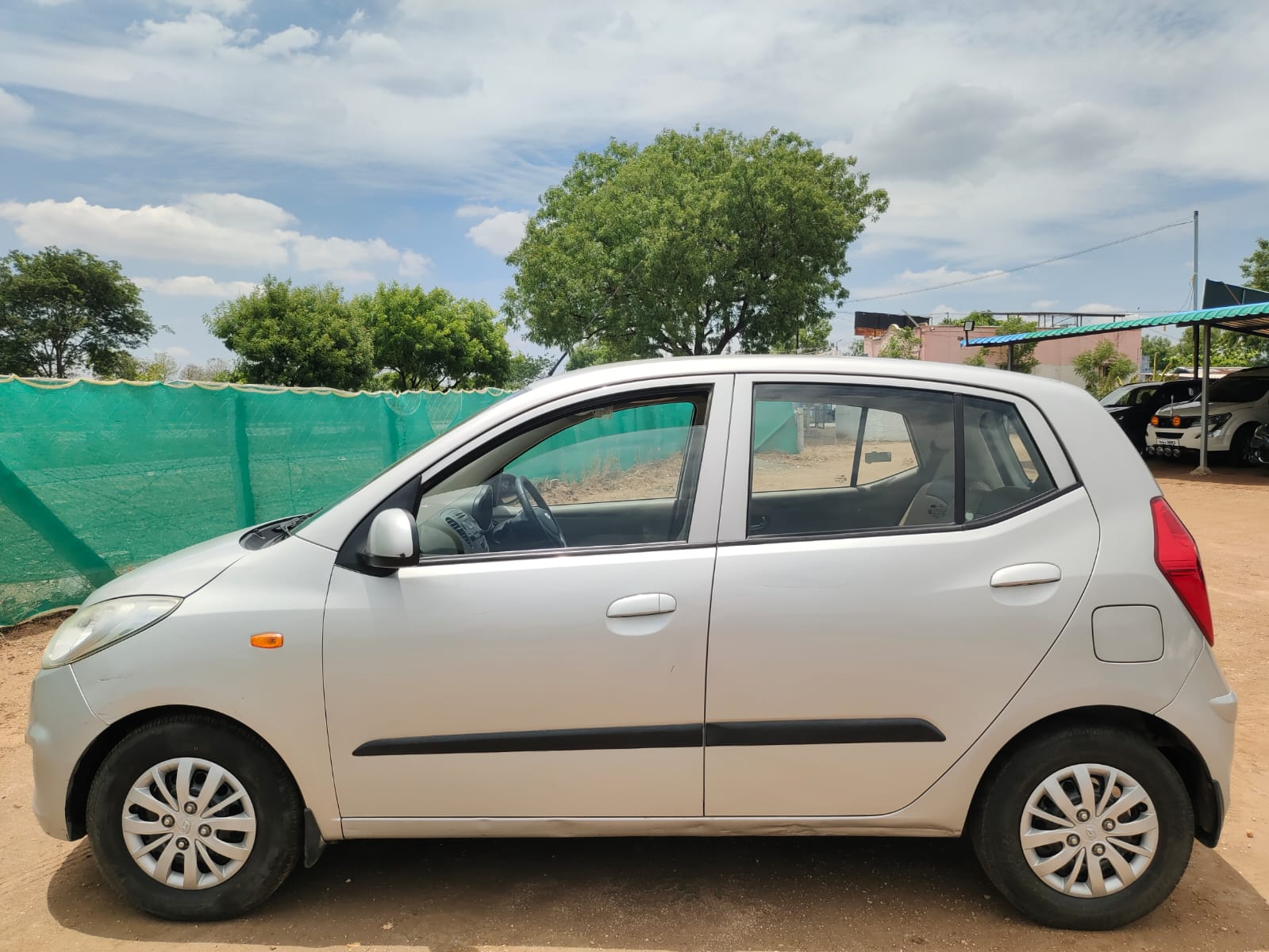 Hyundai i10 - Image 2