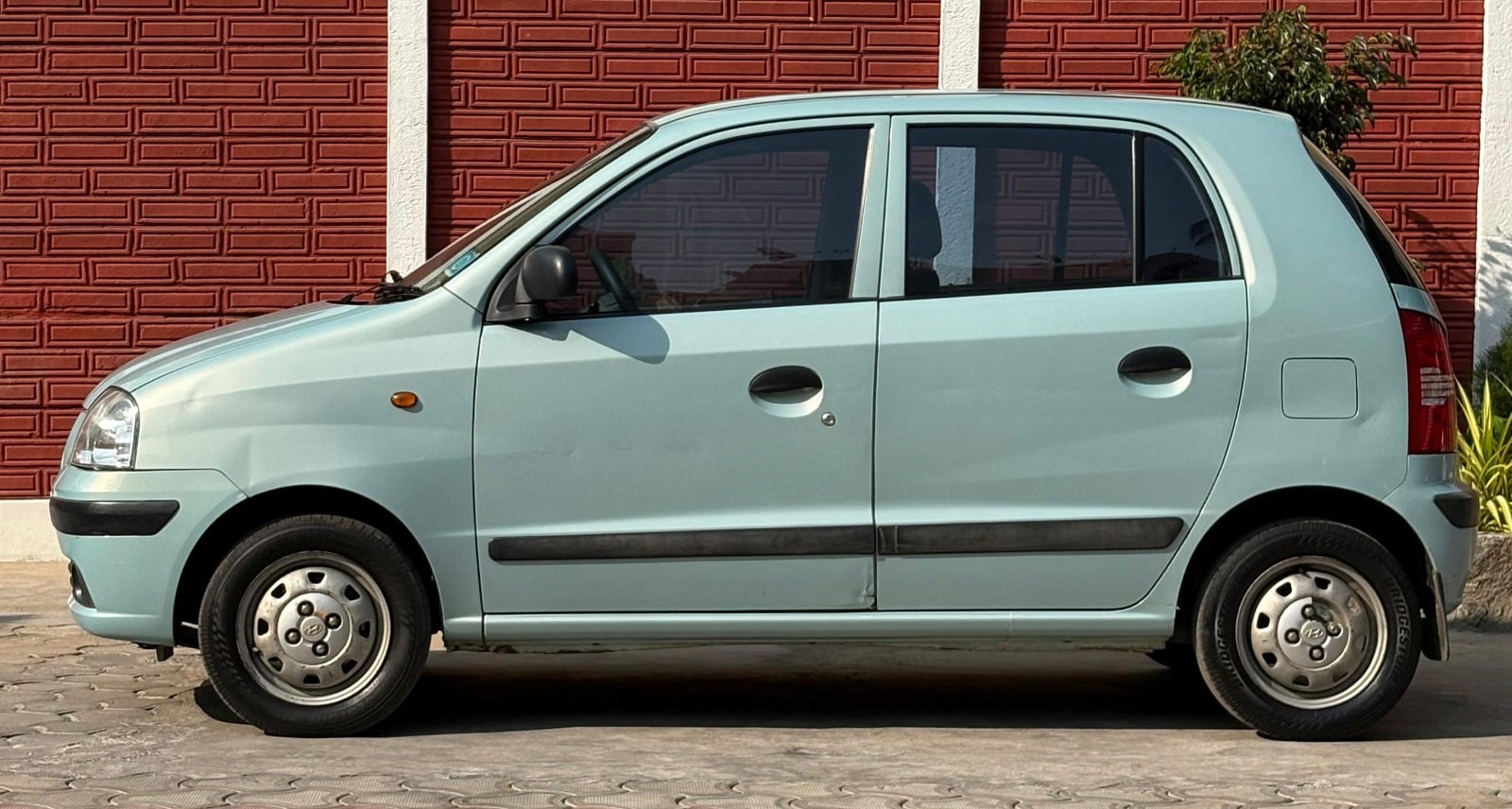 Hyundai Santro Xing - Image 4