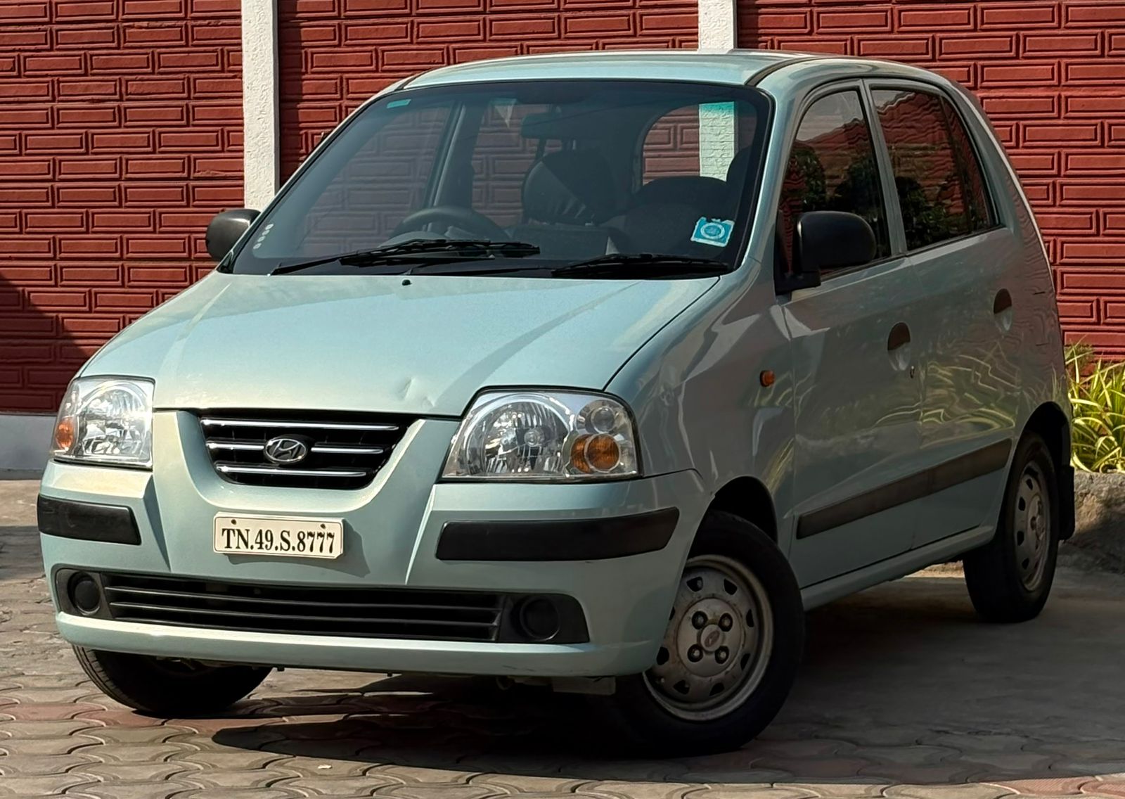 Hyundai Santro Xing - Image 6