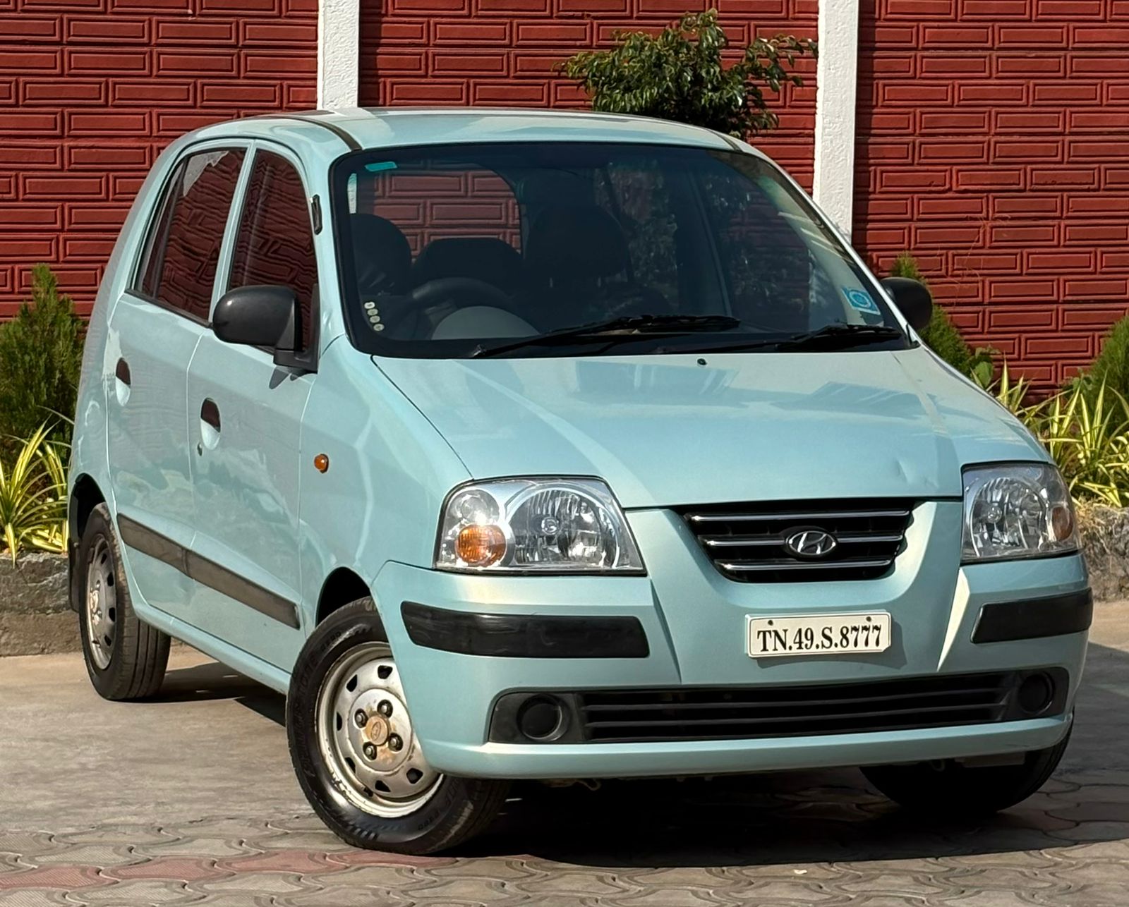 Hyundai Santro Xing - Image 8