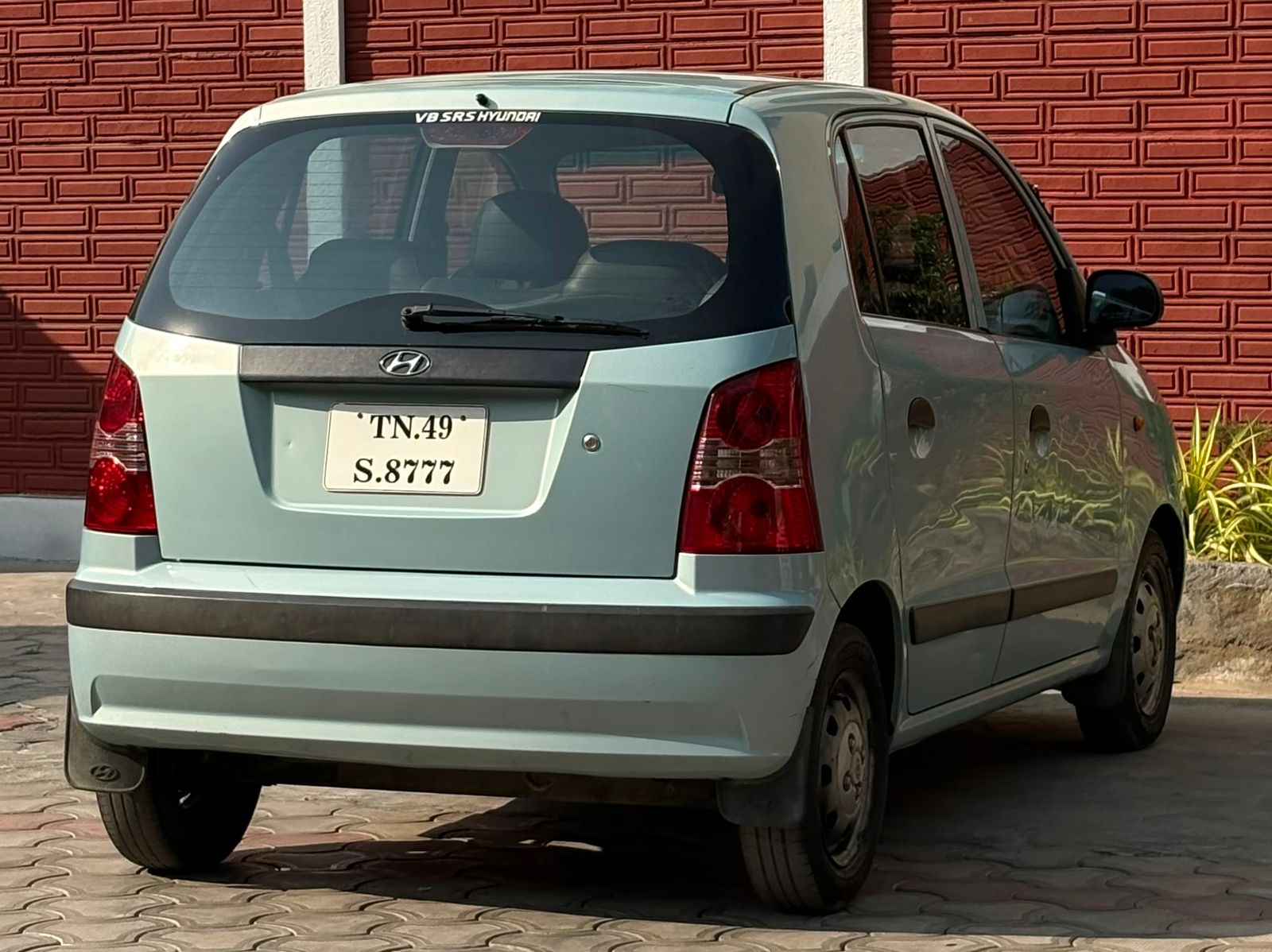 Hyundai Santro Xing - Image 7