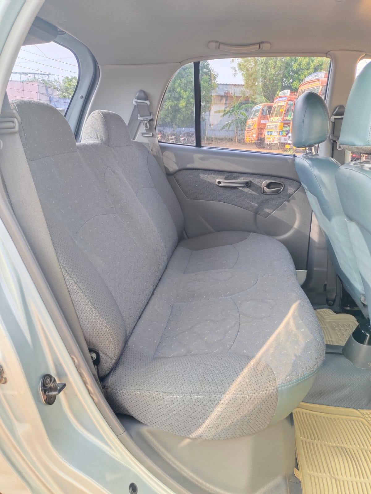 Hyundai Santro Xing - Image 8