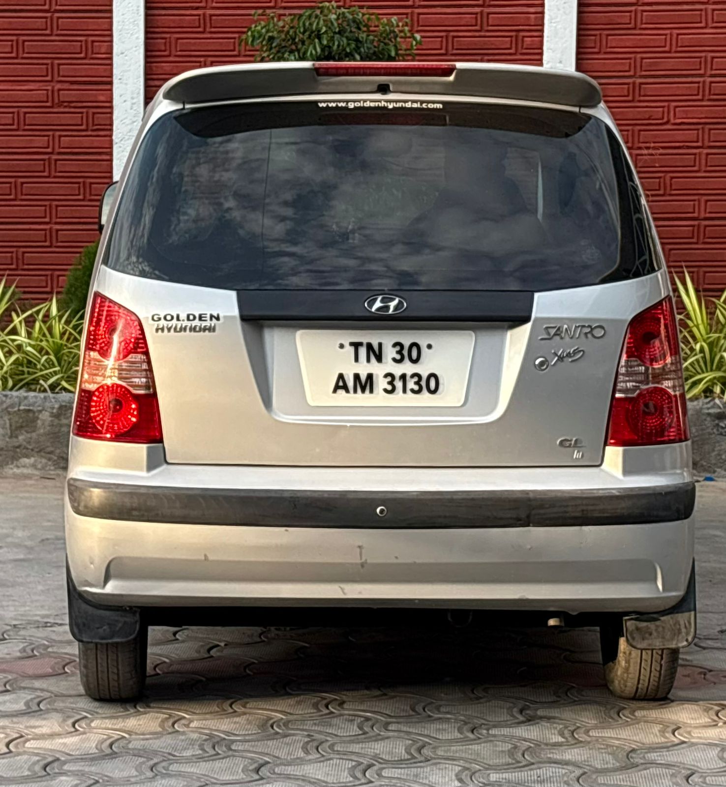Hyundai Santro Xing - Image 6