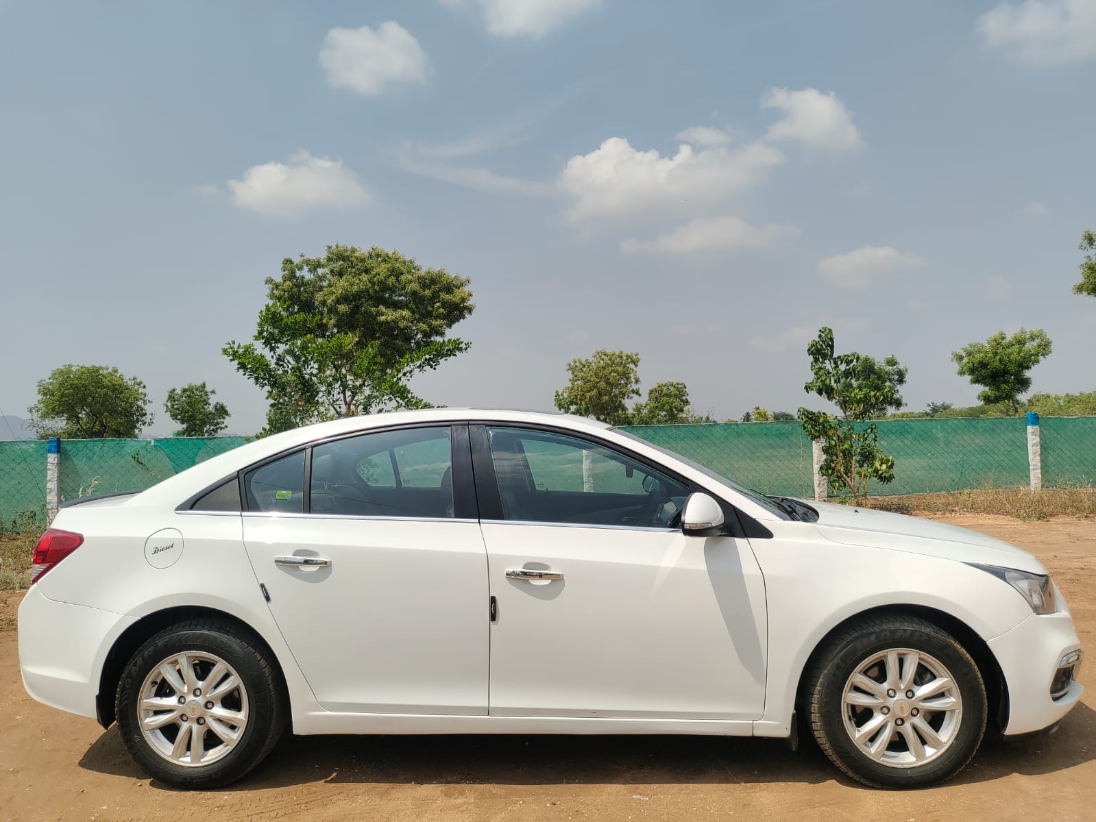 Chevrolet Cruze - Image 1