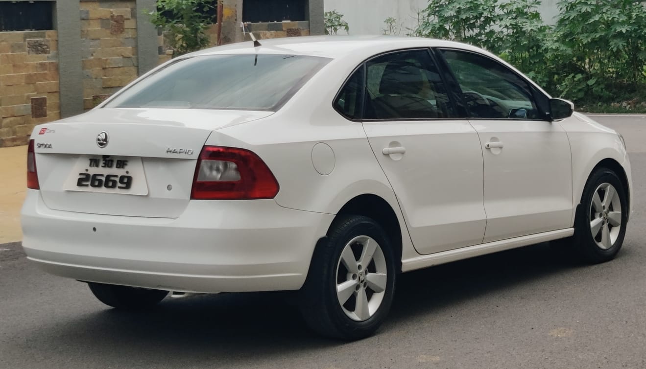 Skoda Rapid - Image 7